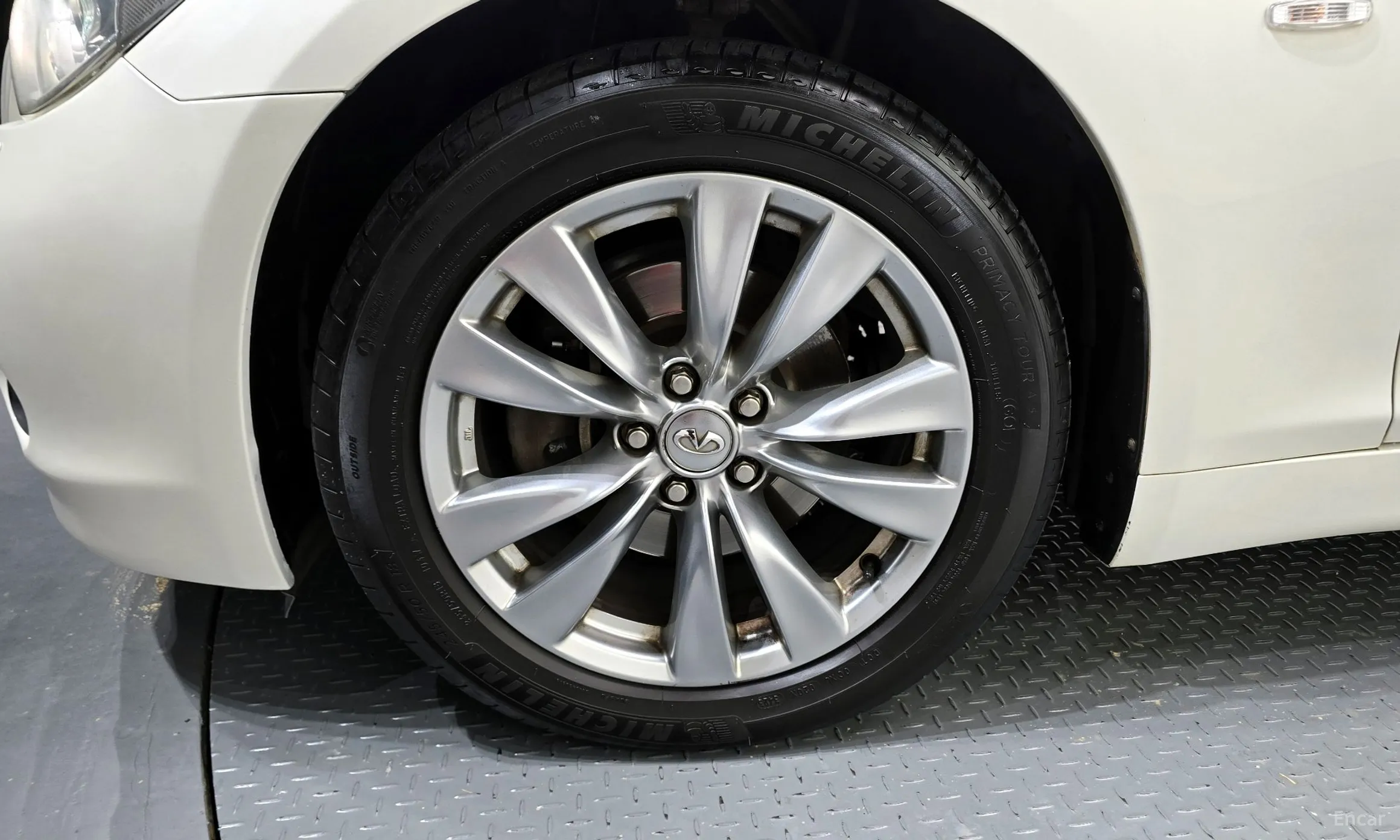 Infiniti M37 превью 5