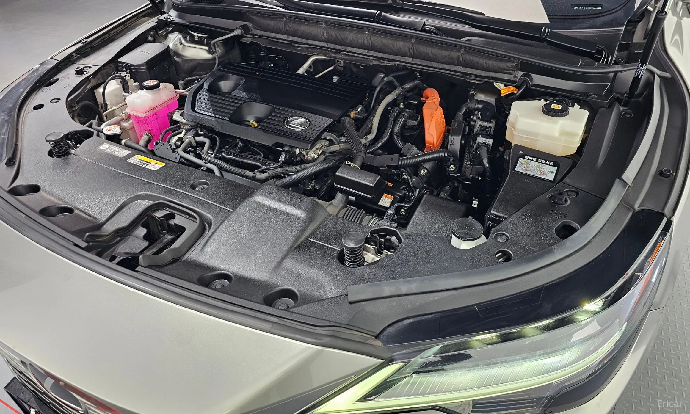 Lexus RX350h 5th Generation превью 6