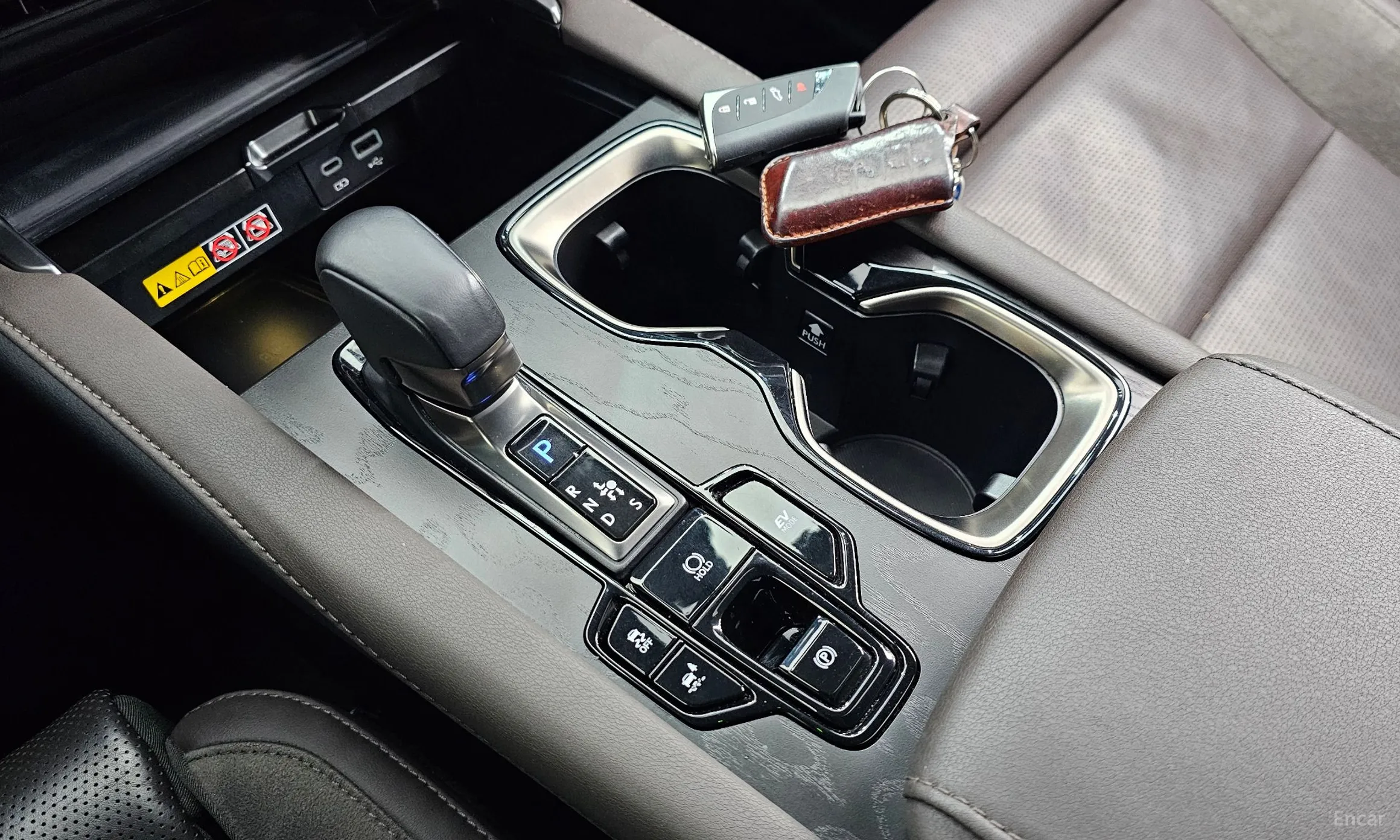 Lexus RX350h 5th Generation превью 9