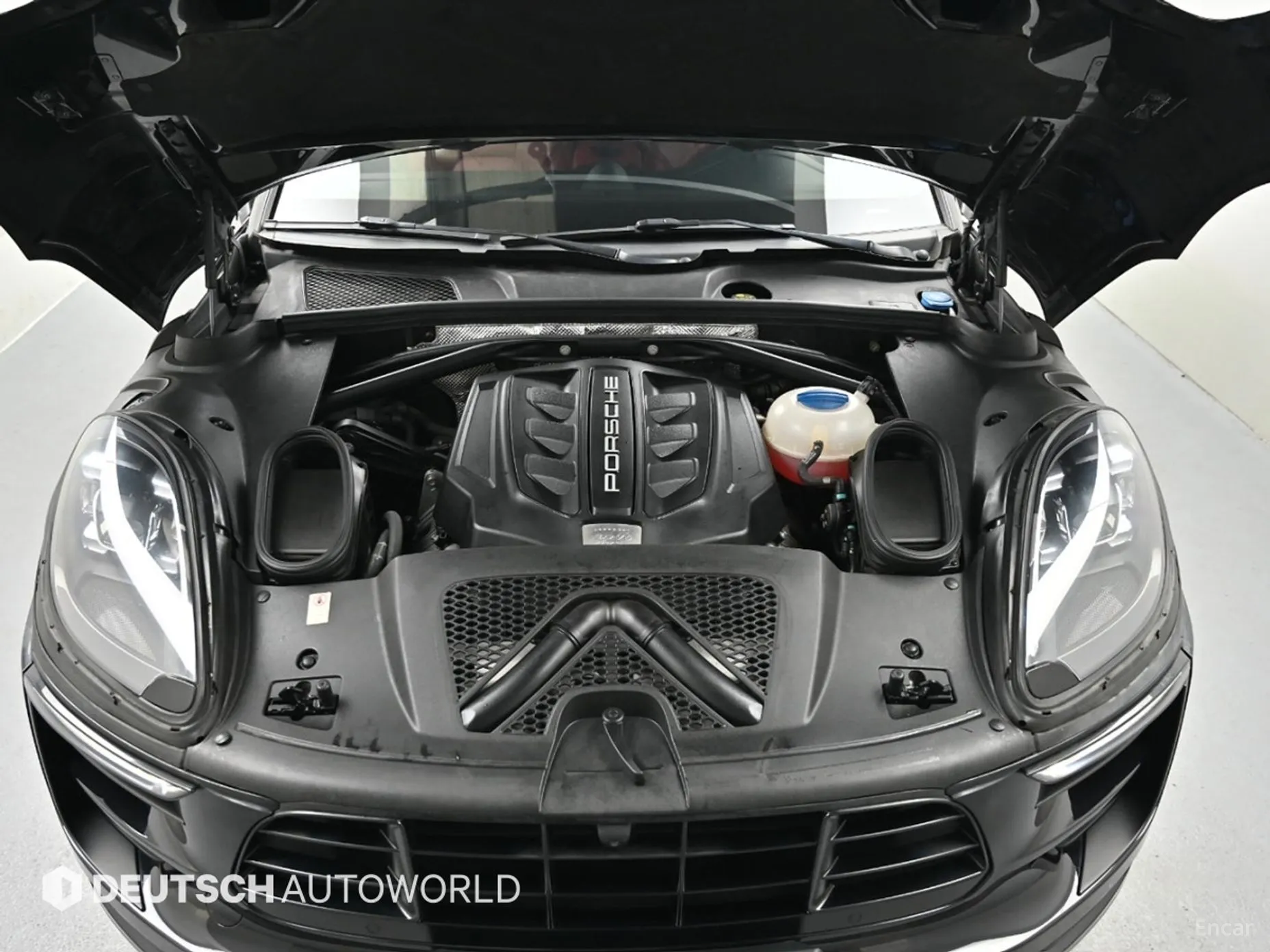 Porsche Macan превью 19