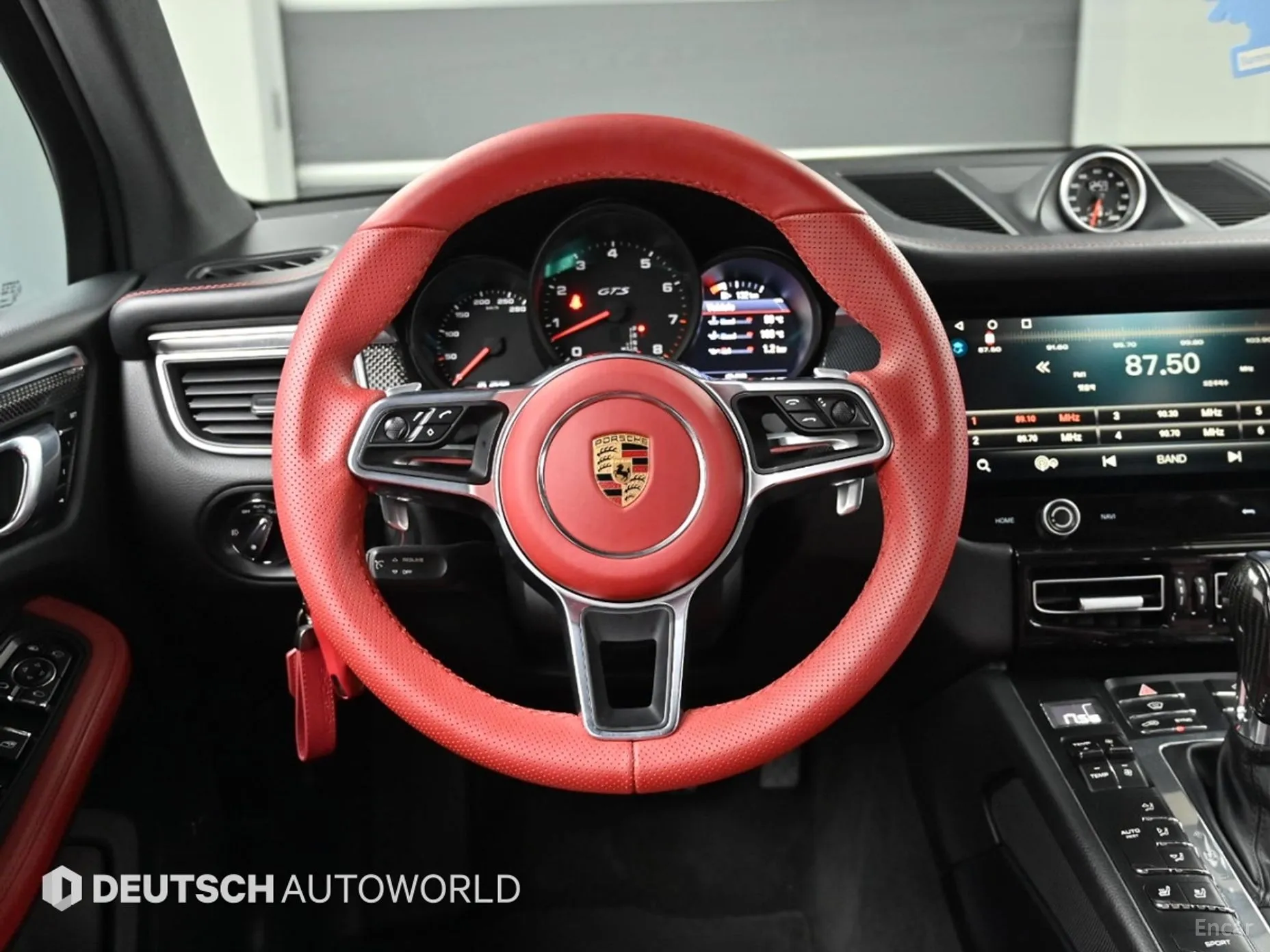 Porsche Macan превью 8