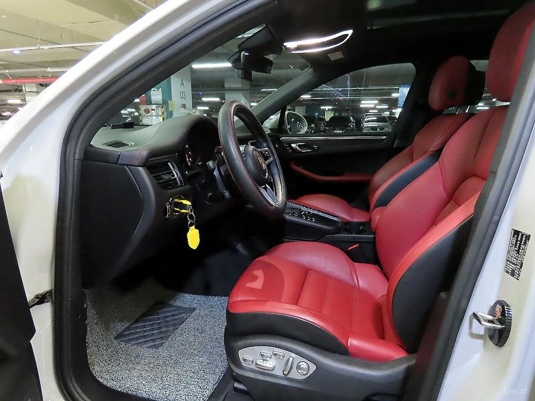 Porsche Macan превью 18