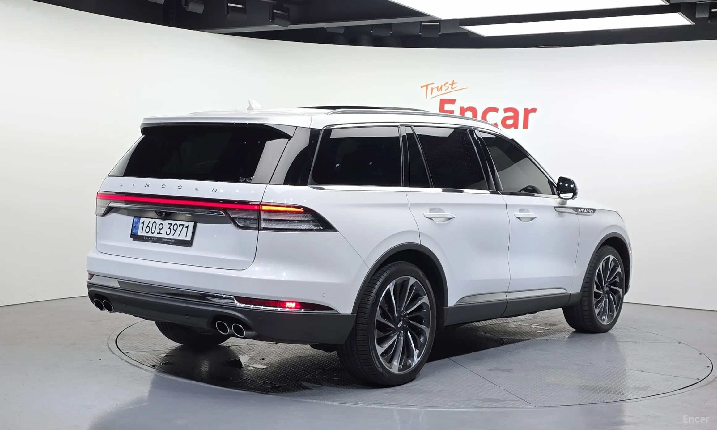 Lincoln Aviator 2nd Generation превью 2