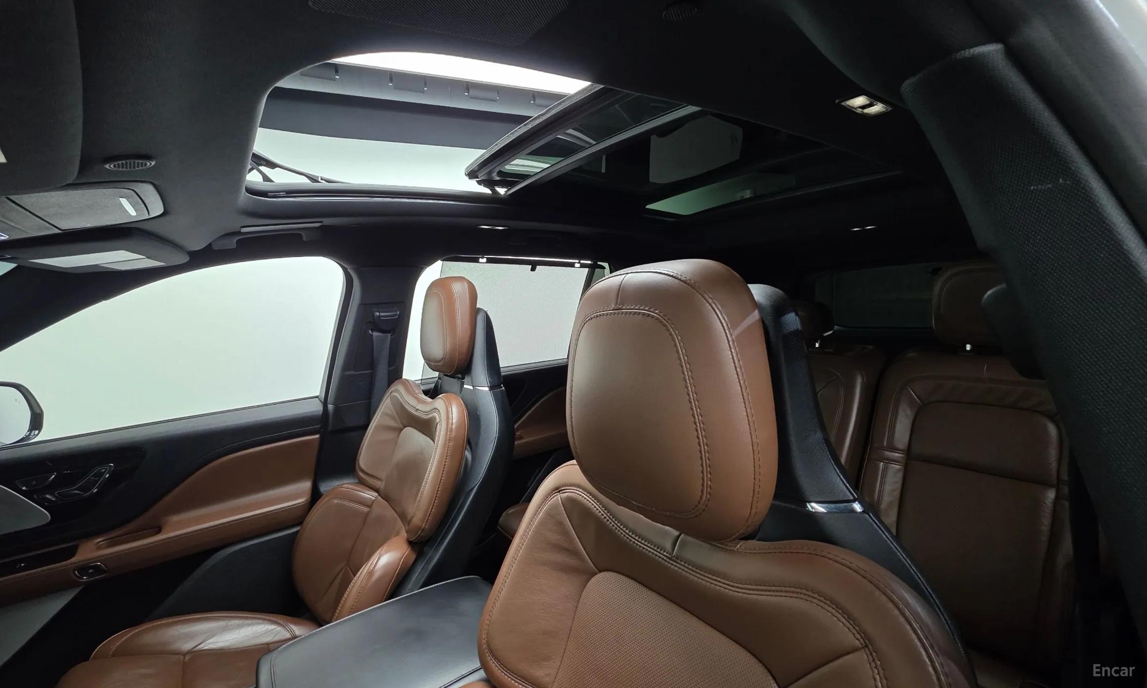 Lincoln Aviator 2nd Generation превью 16