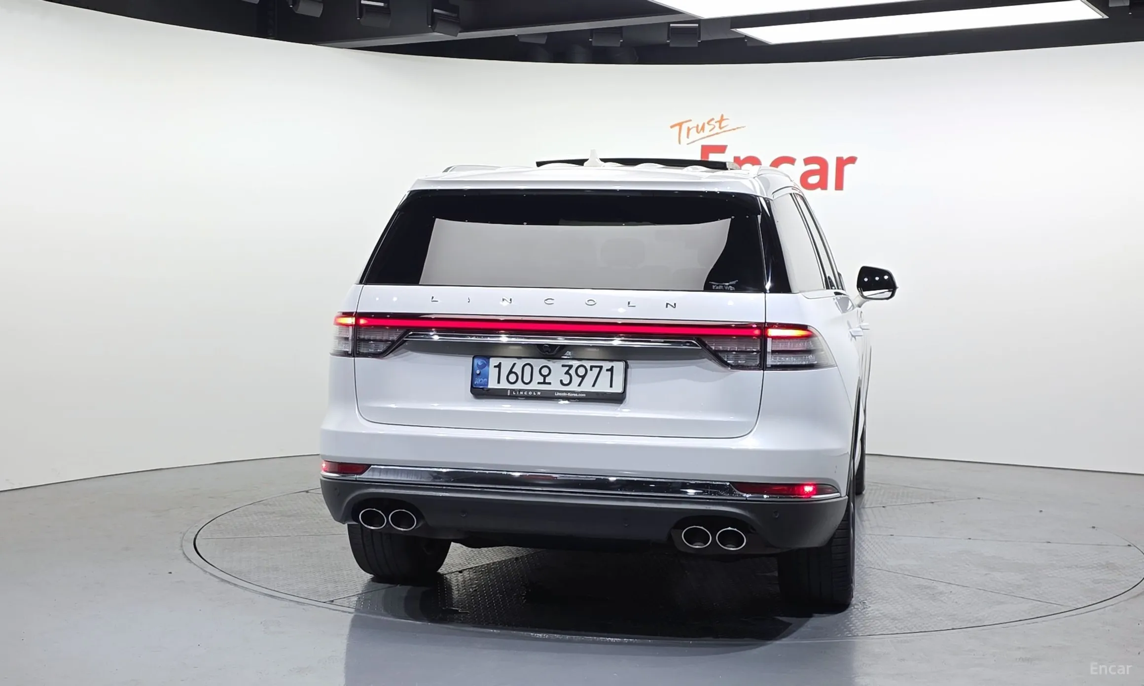 Lincoln Aviator 2nd Generation превью 4