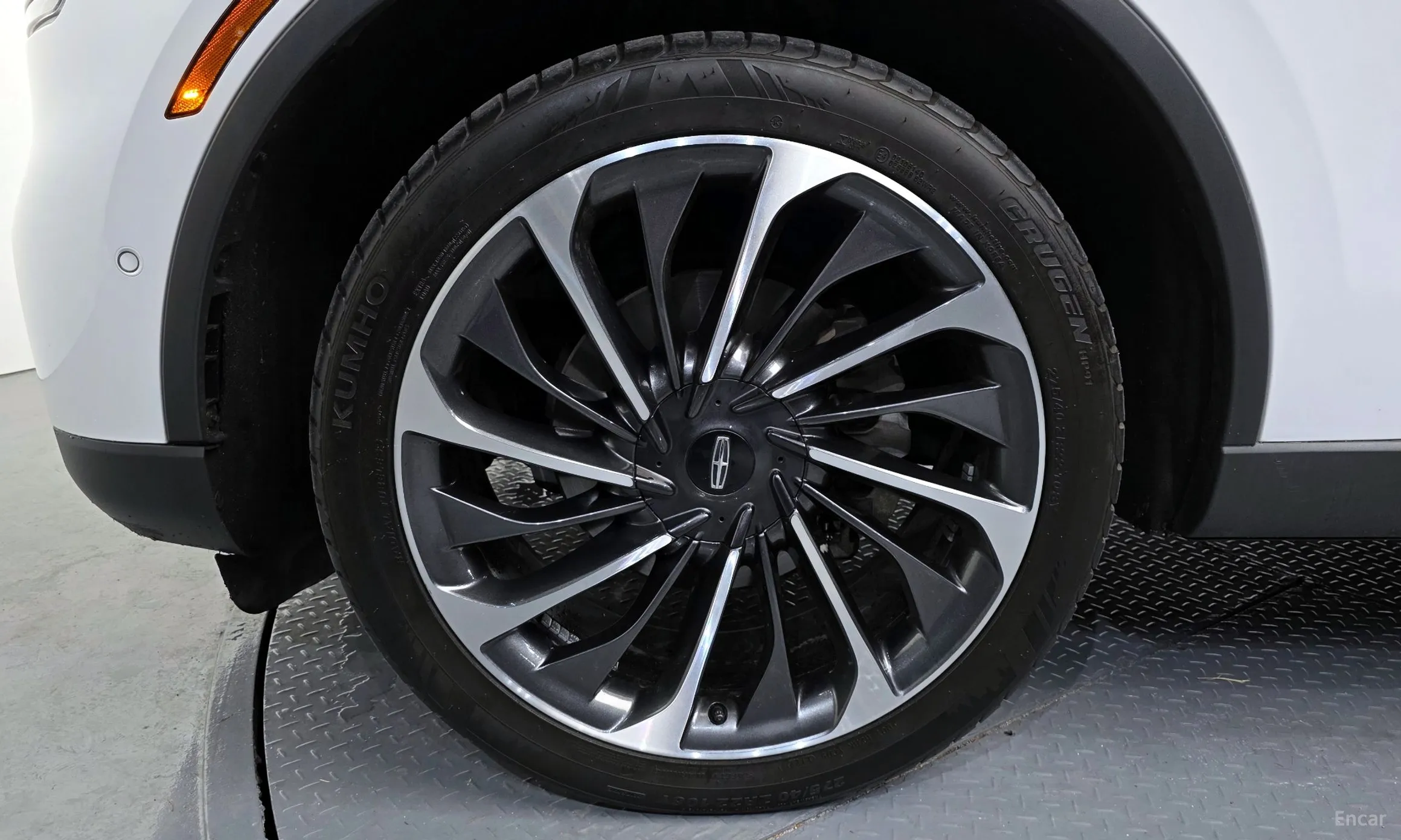 Lincoln Aviator 2nd Generation превью 5