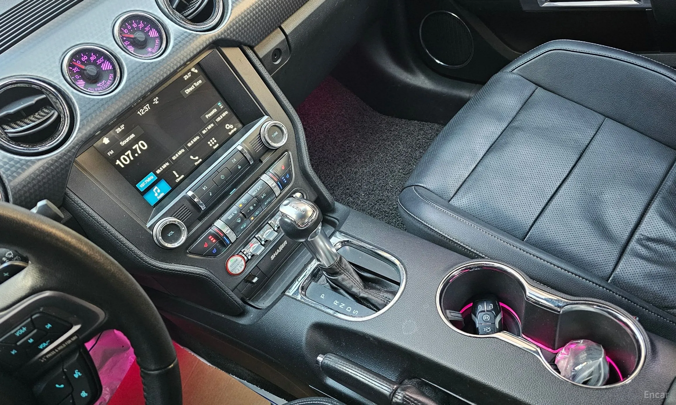 Ford Mustang превью 12