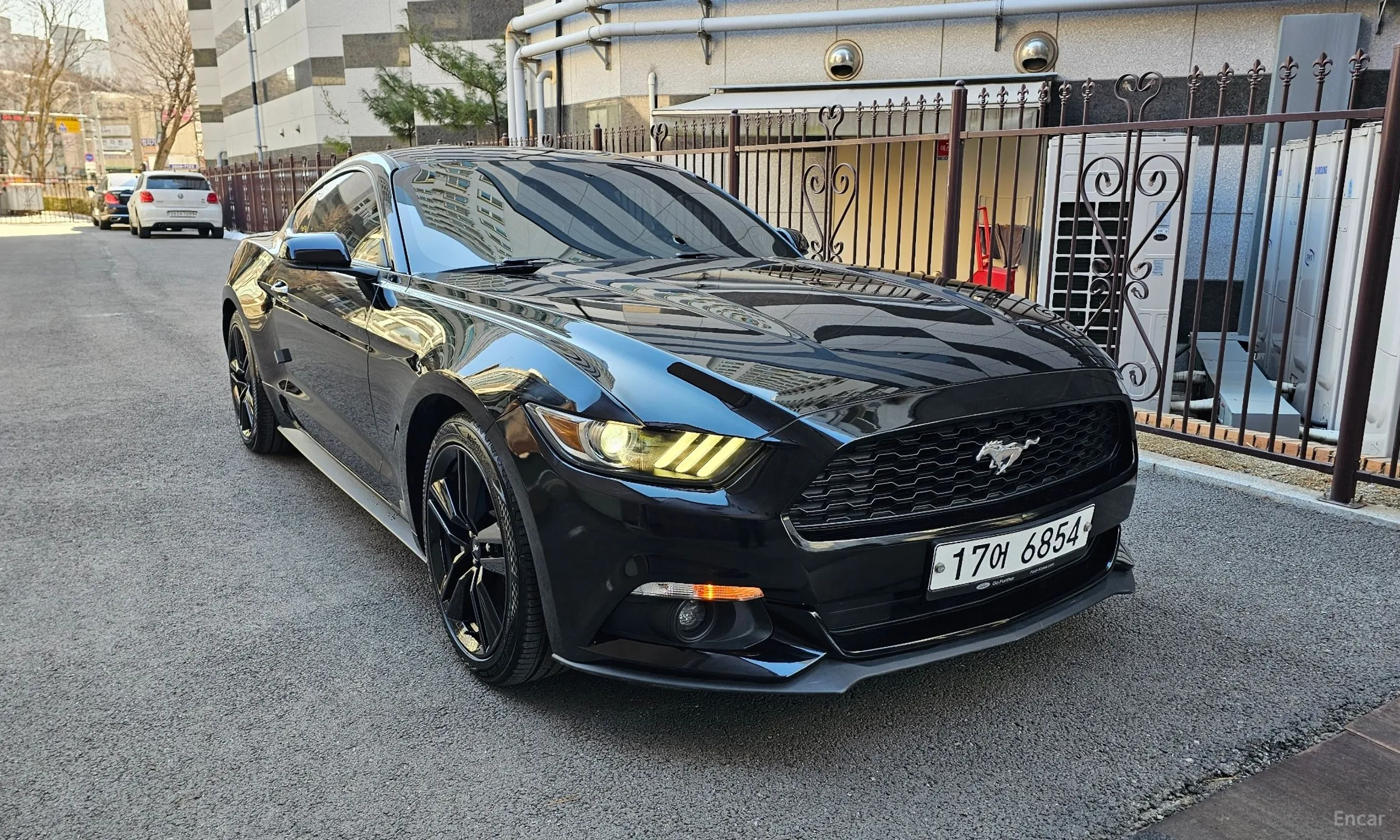 Ford Mustang превью 3