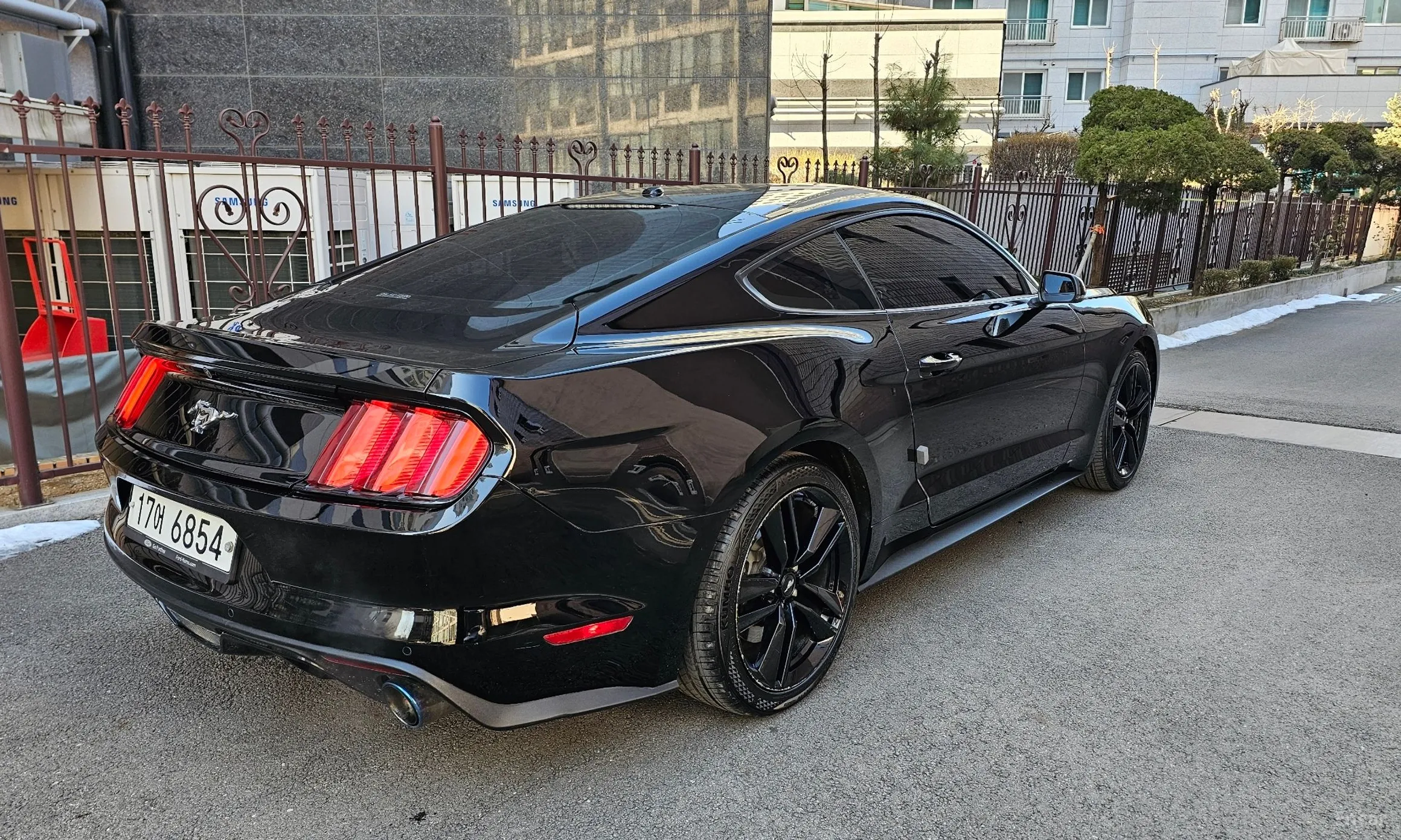 Ford Mustang превью 4