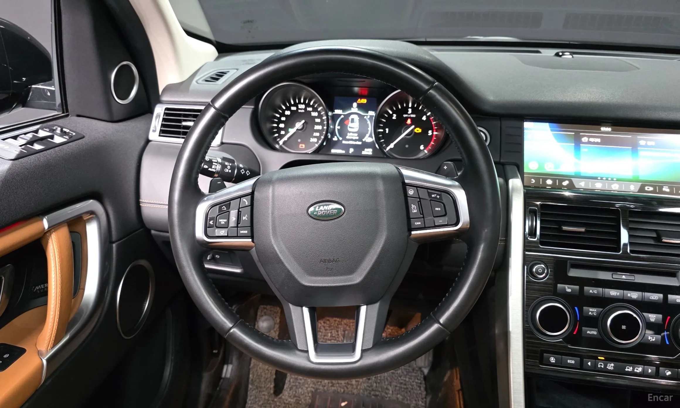 Land Rover Discovery Sports превью 13
