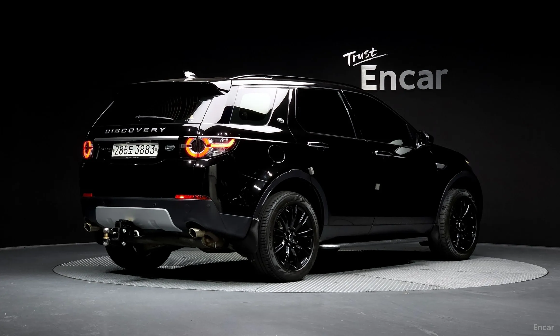 Land Rover Discovery Sports превью 2