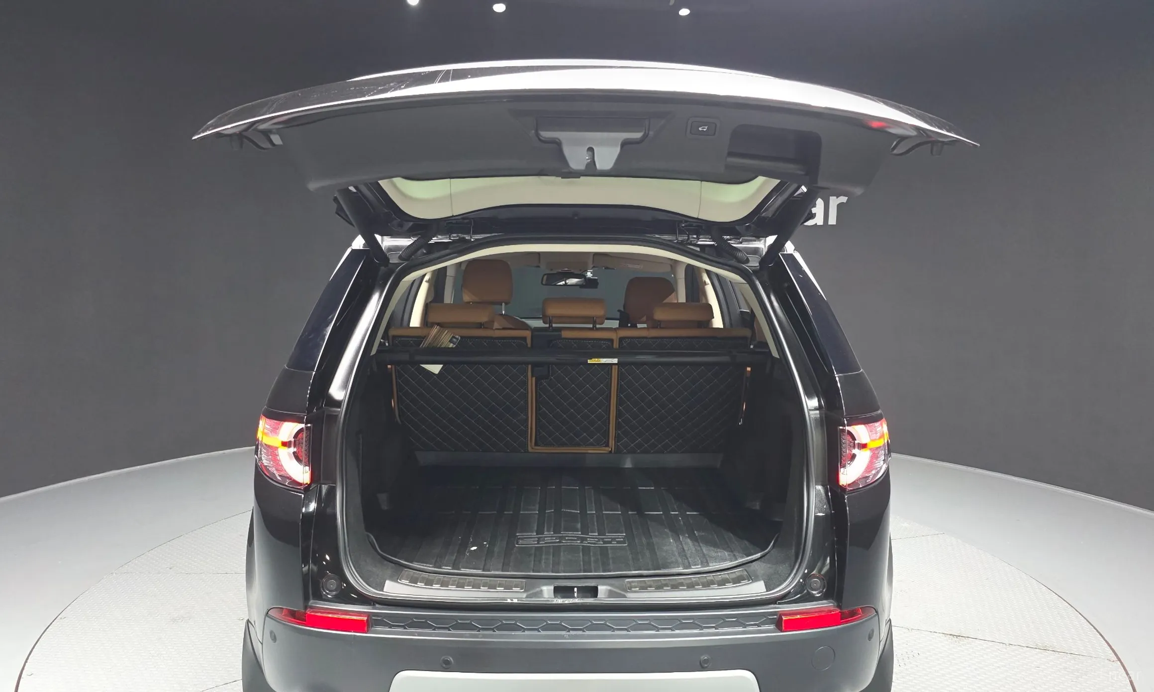 Land Rover Discovery Sports превью 19