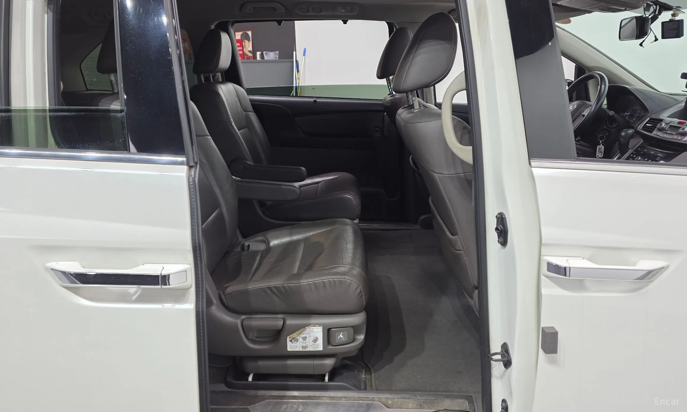 Honda Odyssey превью 11