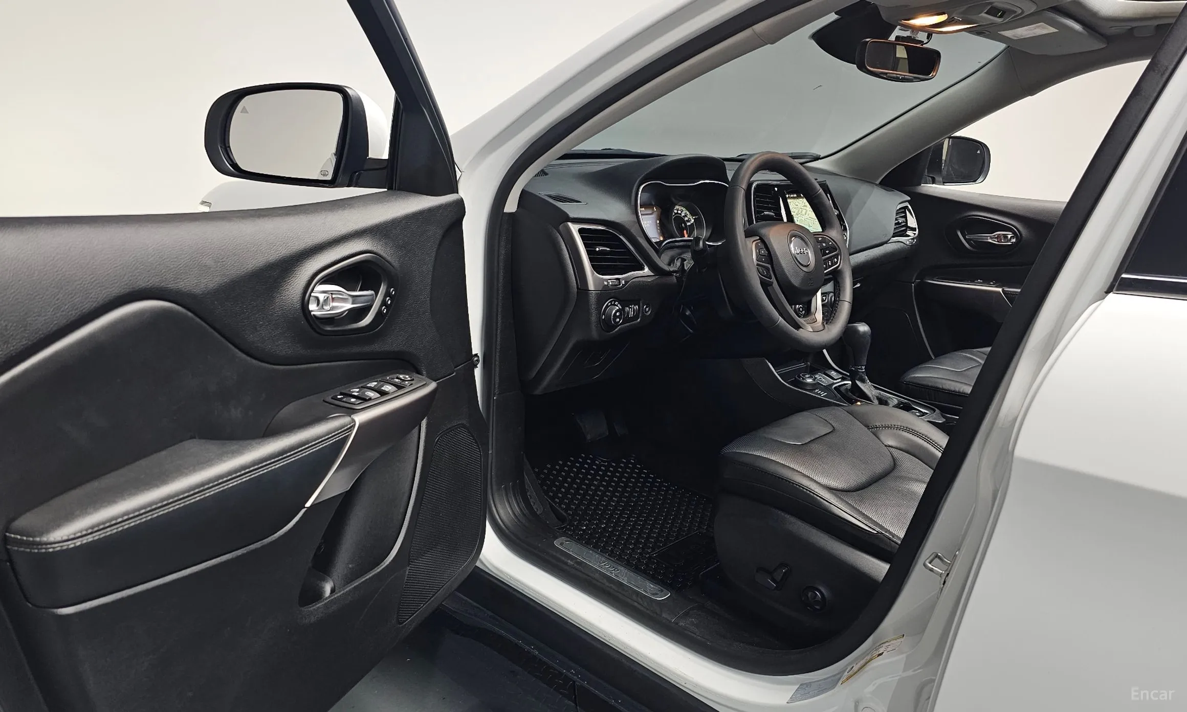 Jeep Cherokee (KL) превью 10
