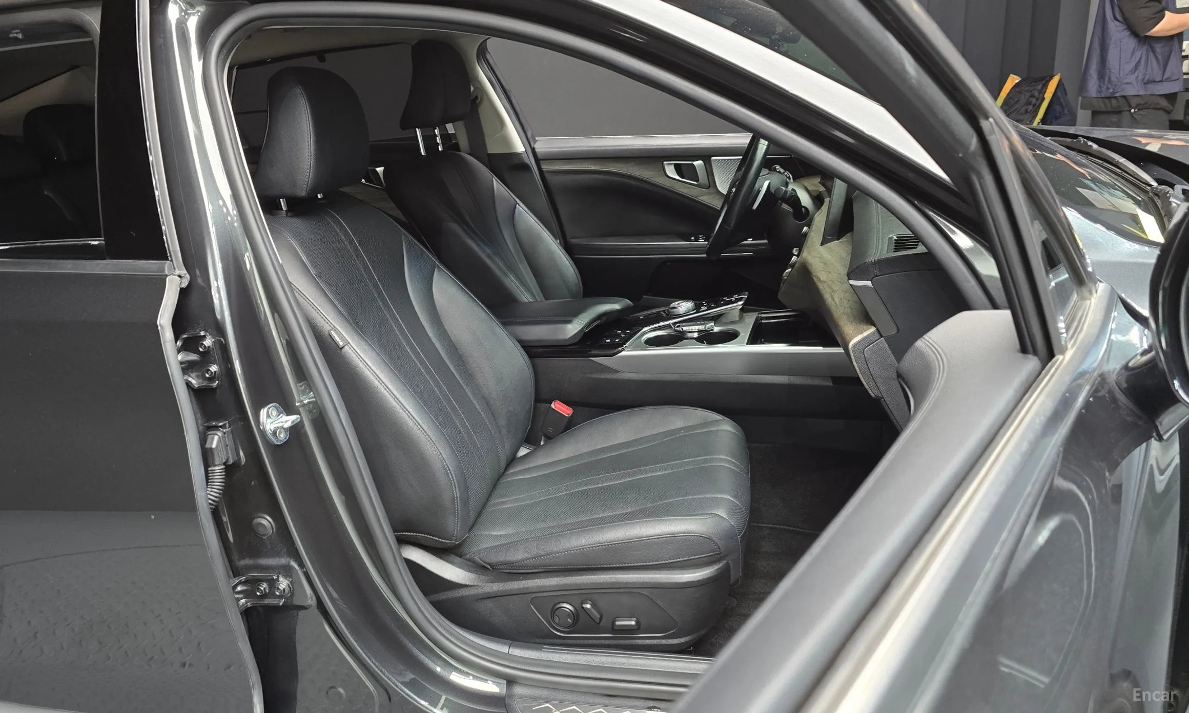 Kia K8 превью 12