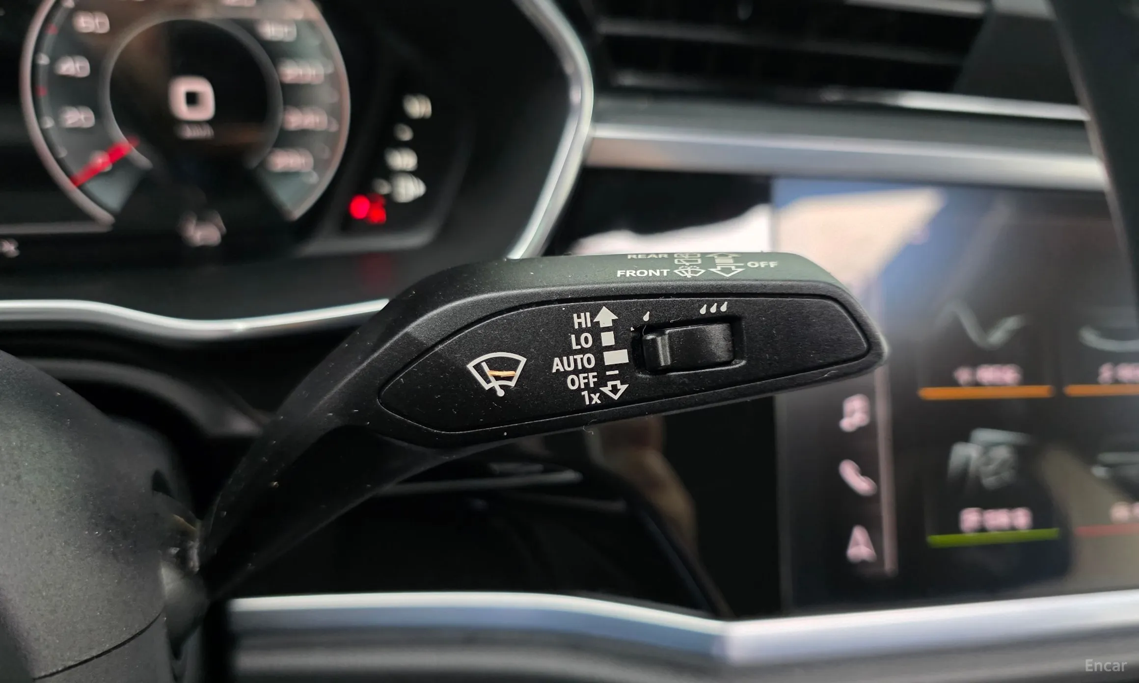 Audi Q3 (F3) превью 18