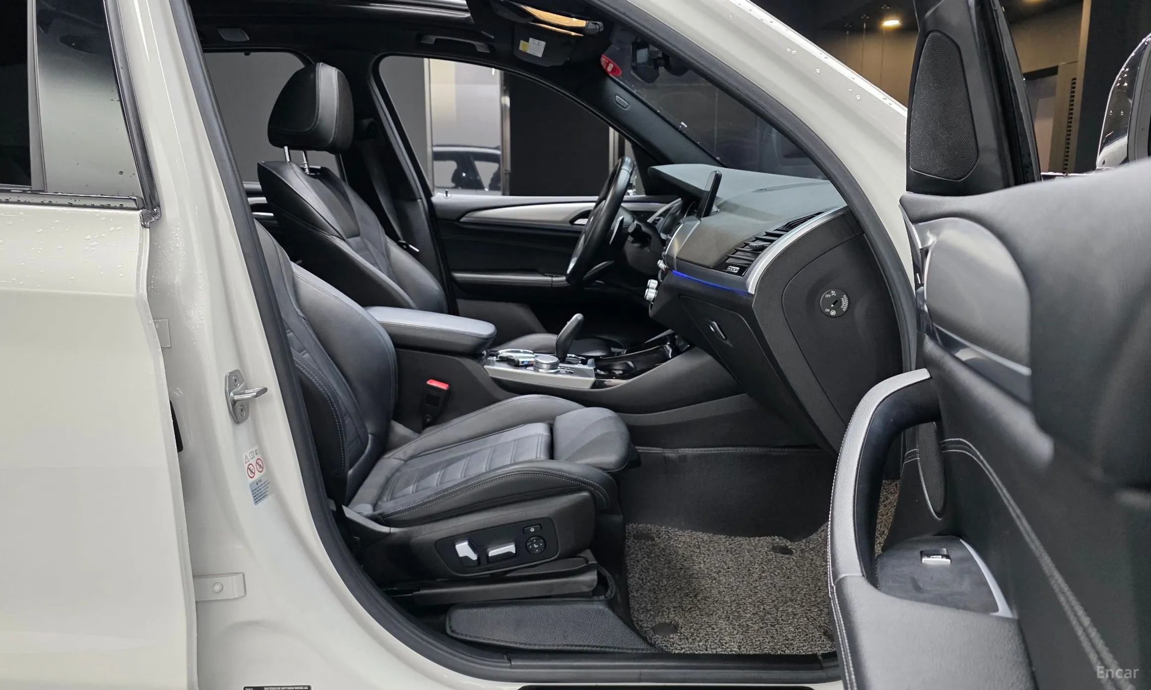 BMW X3 (G01) превью 11