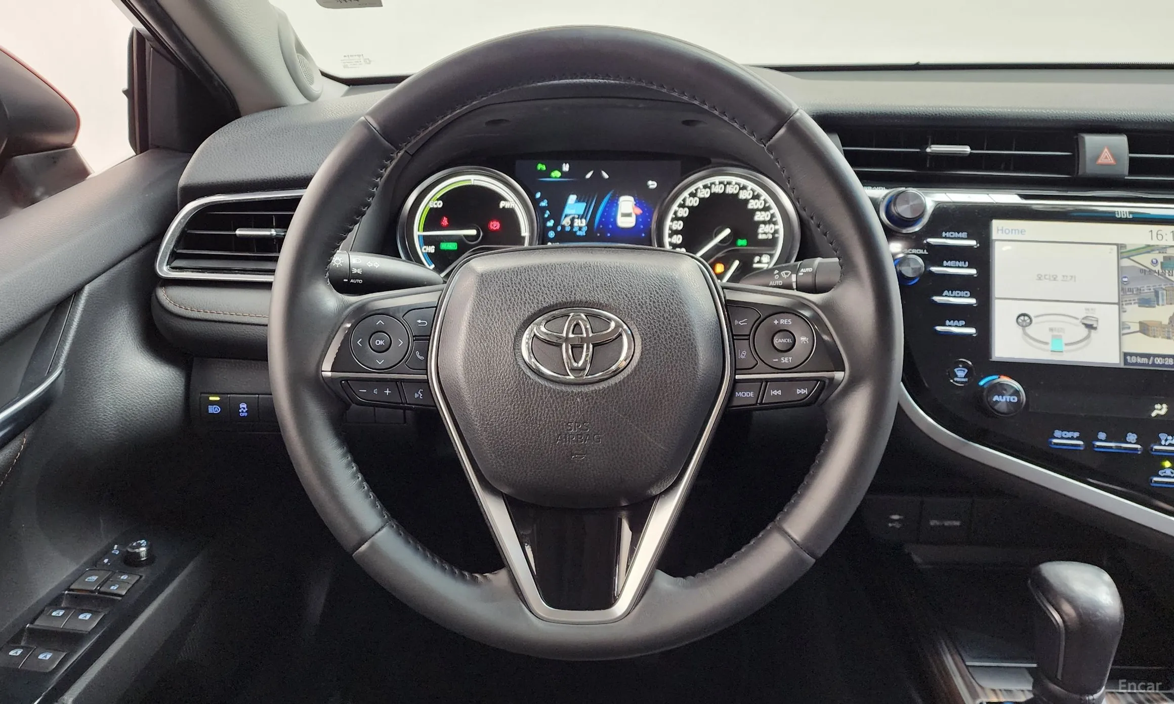 Toyota Camry (XV70) превью 12