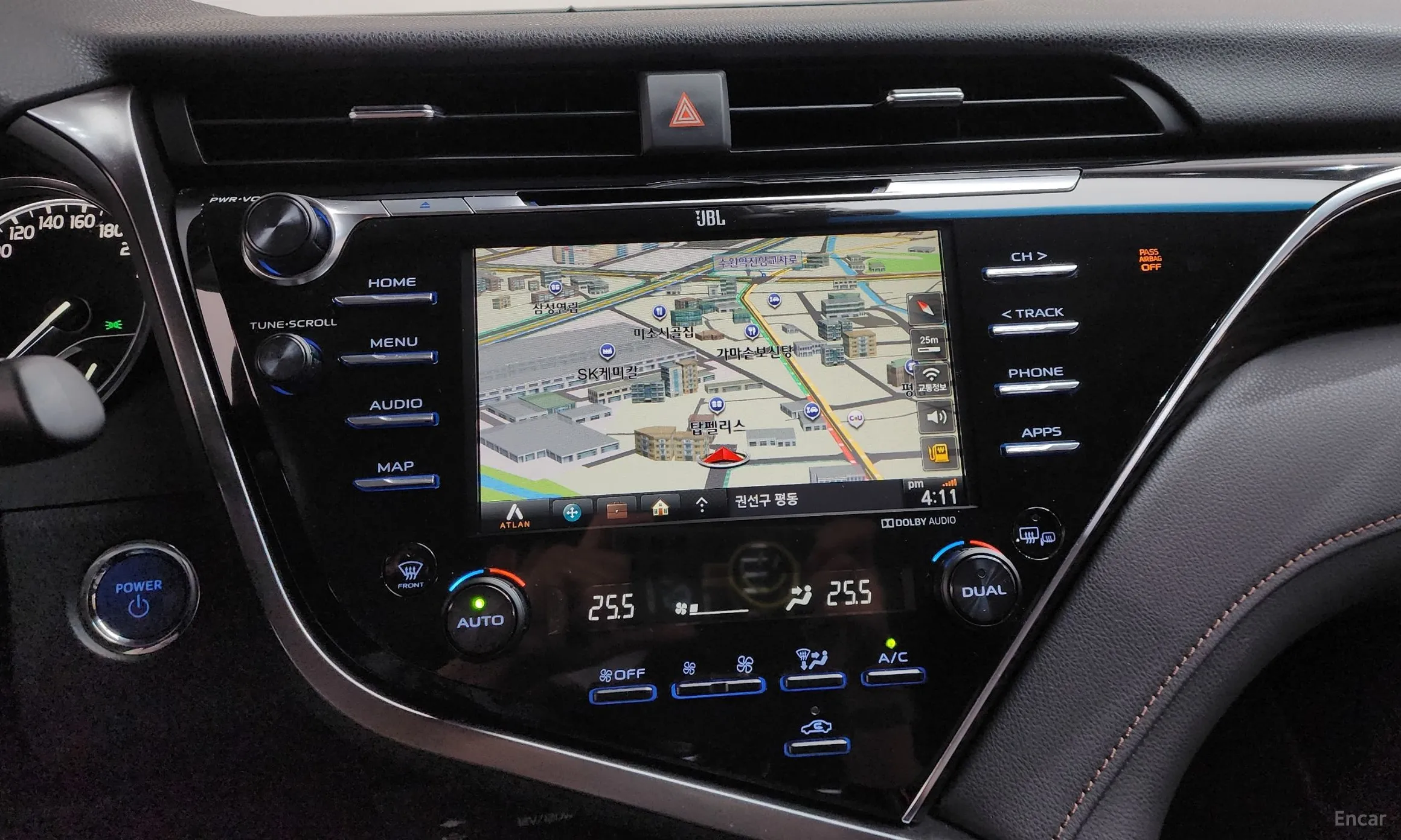 Toyota Camry (XV70) превью 13