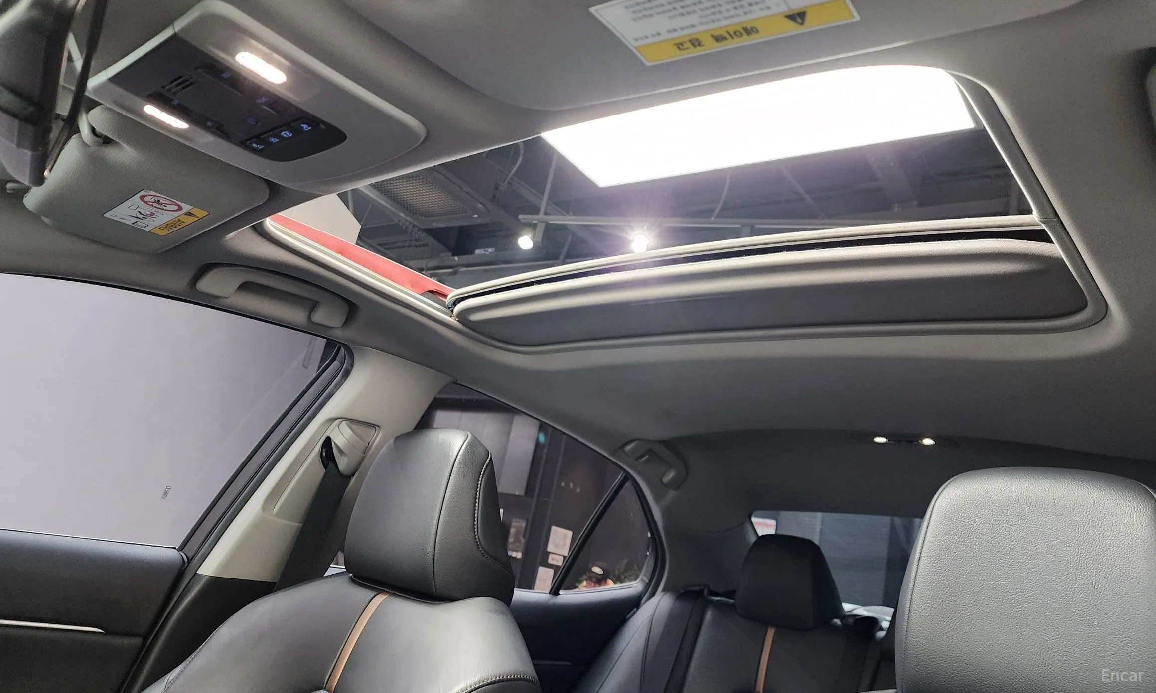 Toyota Camry (XV70) превью 18