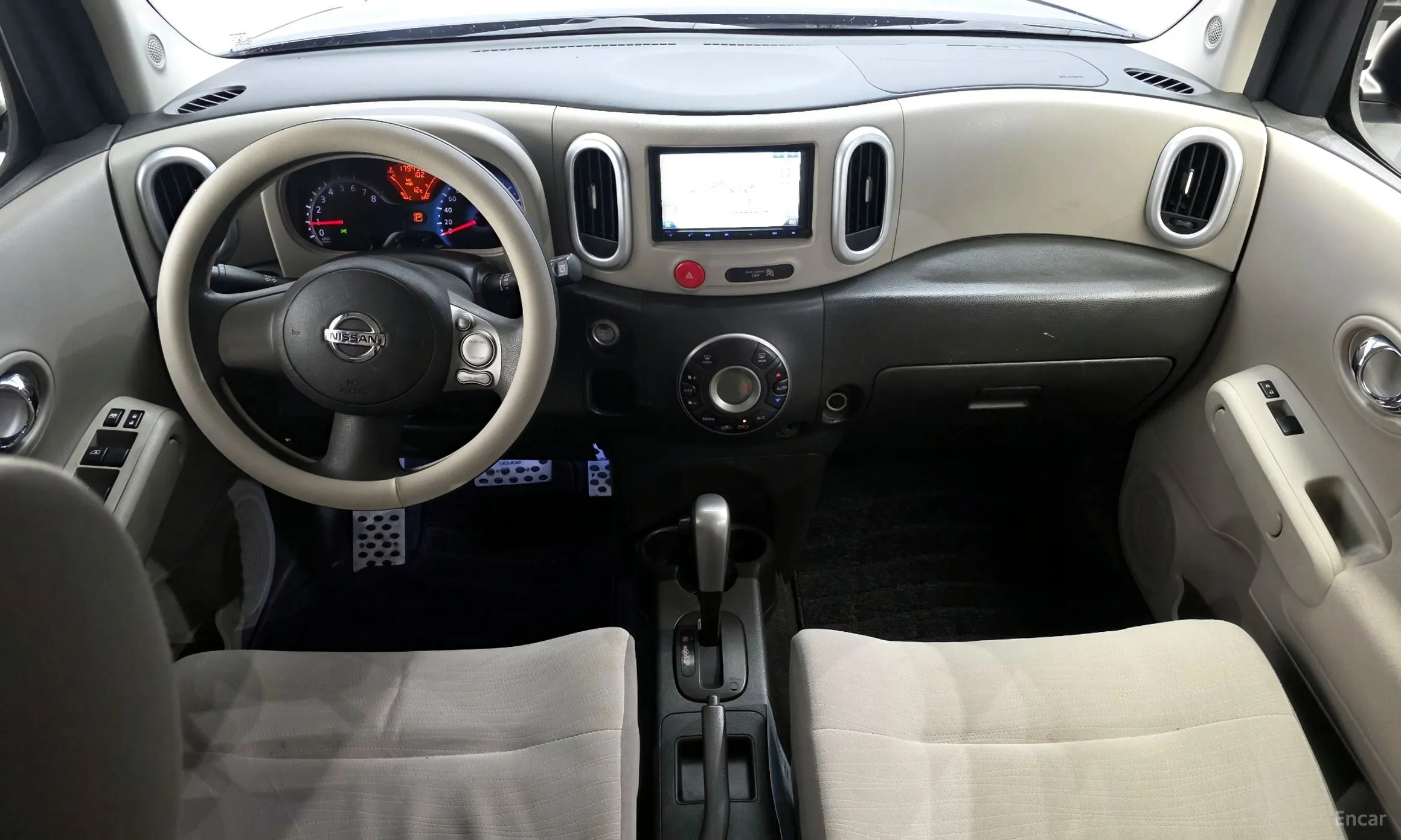 Nissan Cube превью 7