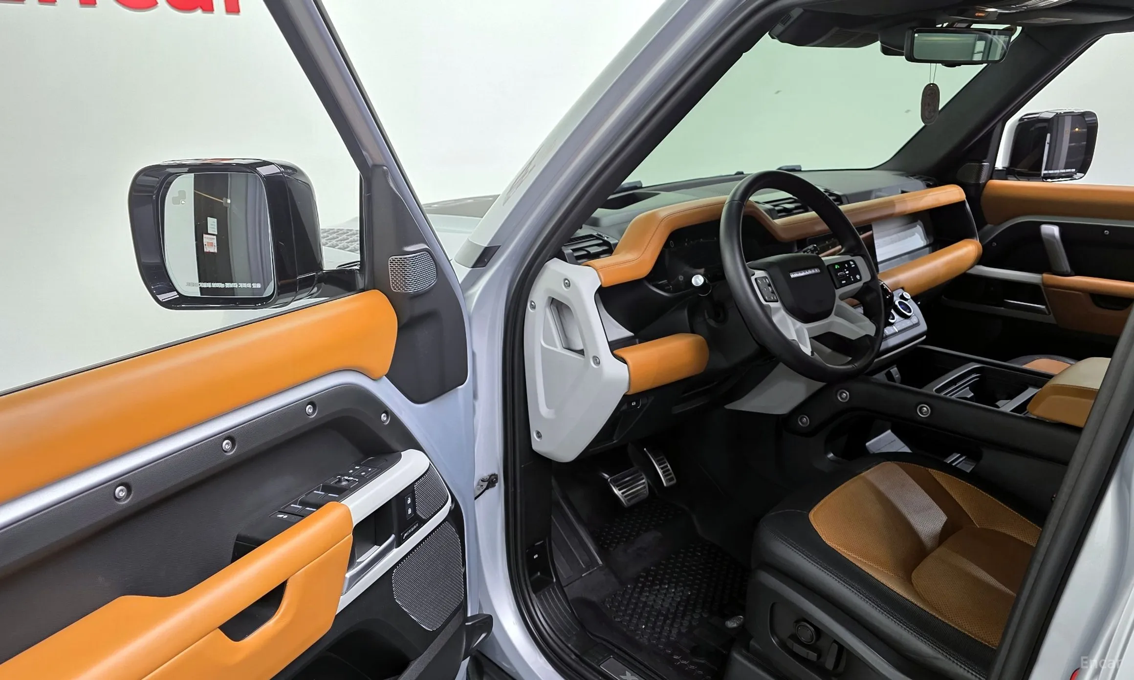 Land Rover Defender (L663) превью 13