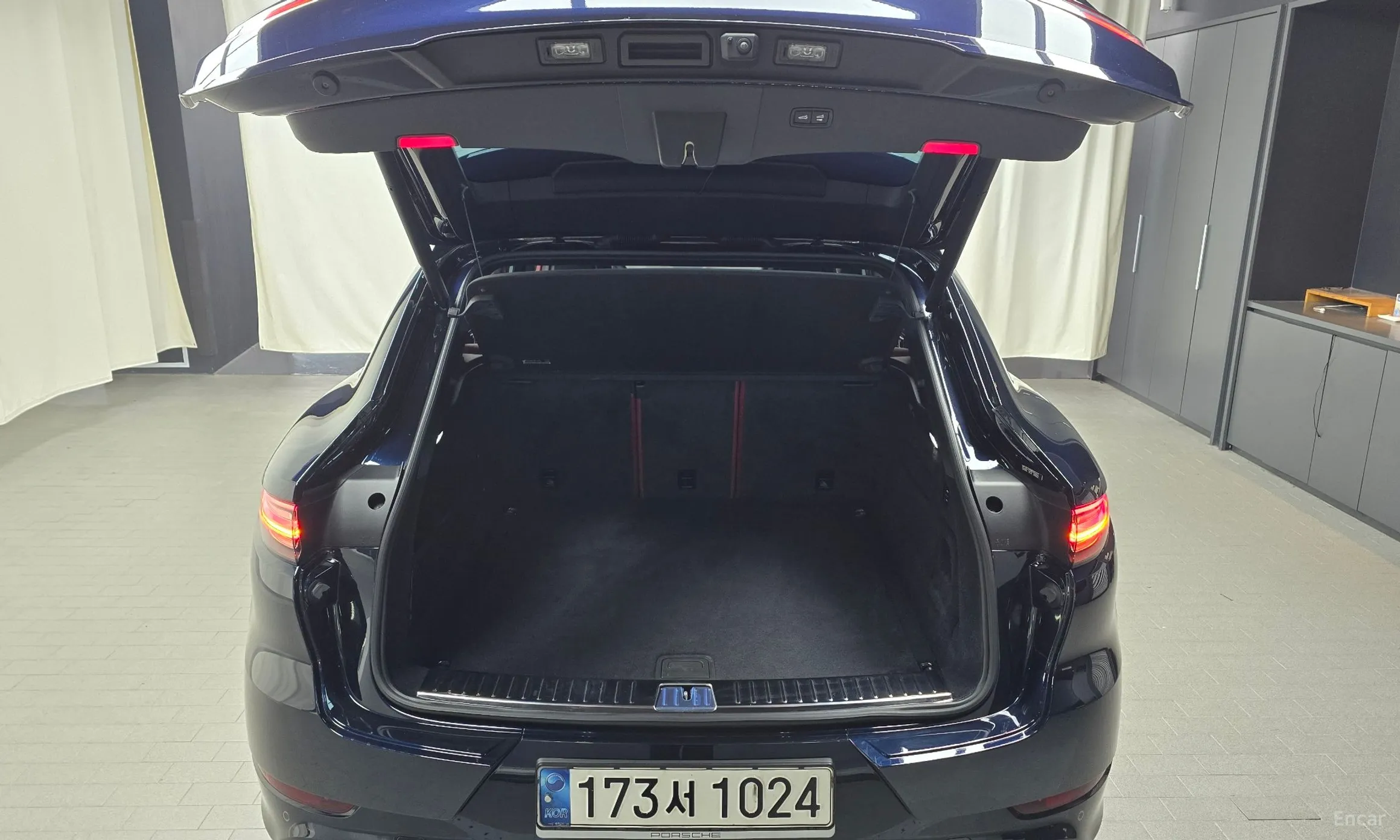 Porsche Cayenne (PO536) превью 20