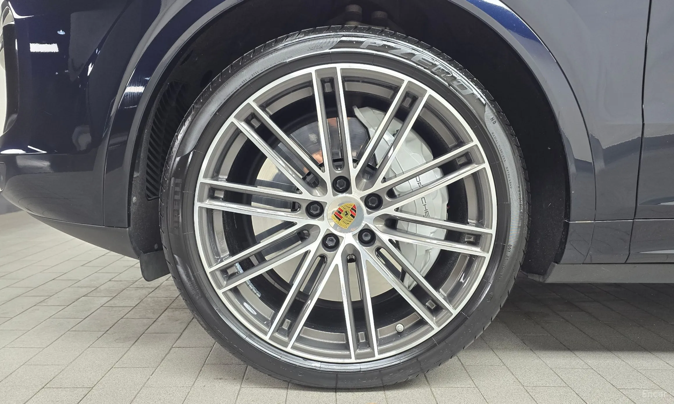Porsche Cayenne (PO536) превью 5