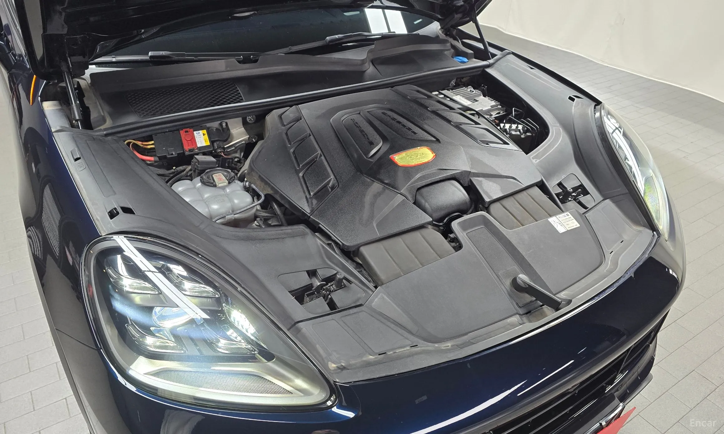 Porsche Cayenne (PO536) превью 6