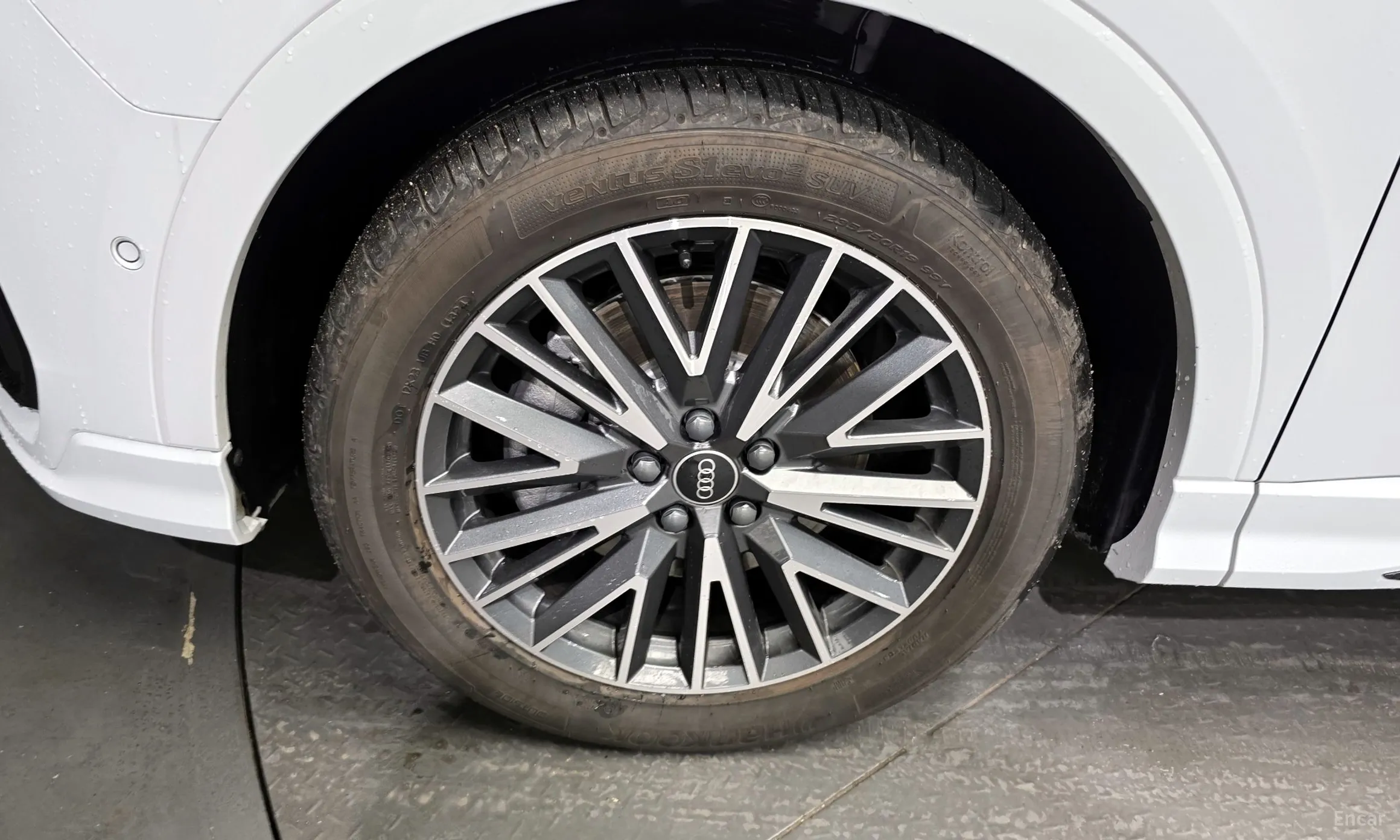 Audi Q3 (F3) превью 5