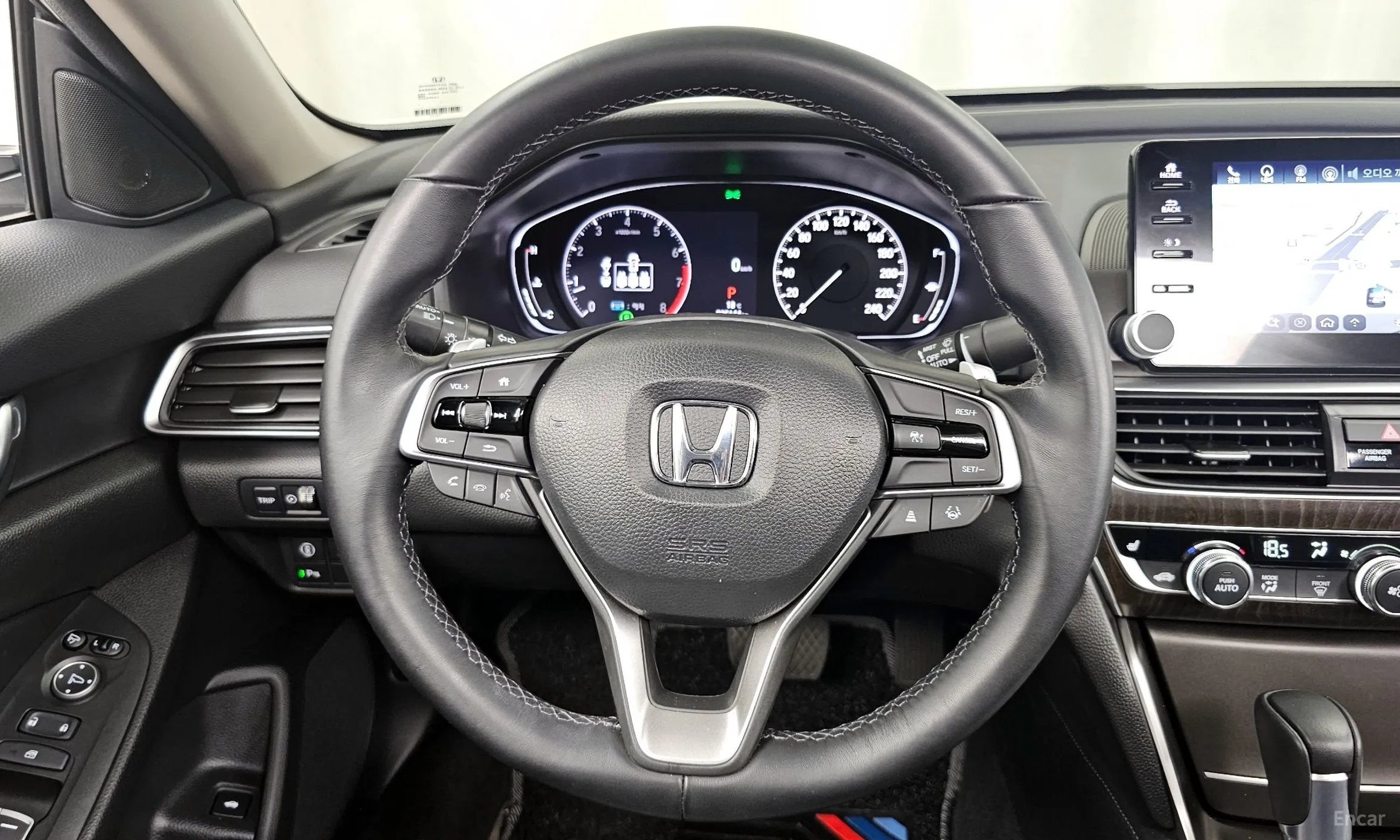 Honda Accord 10th Generation превью 13