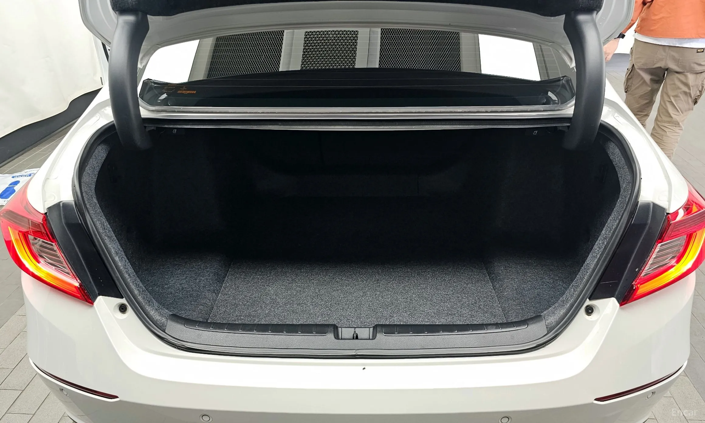 Honda Accord 10th Generation превью 20