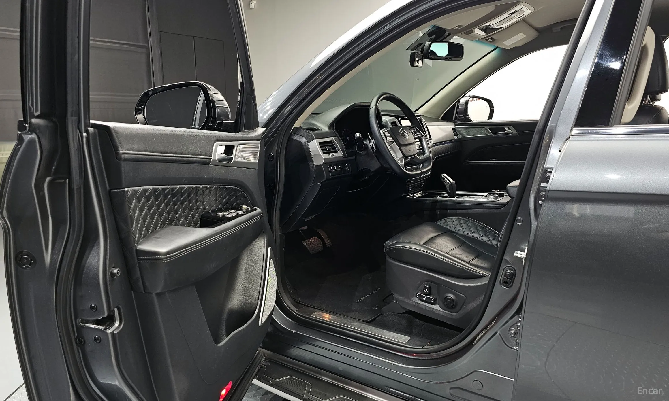 KG Mobility (SsangYong) Rexton превью 10