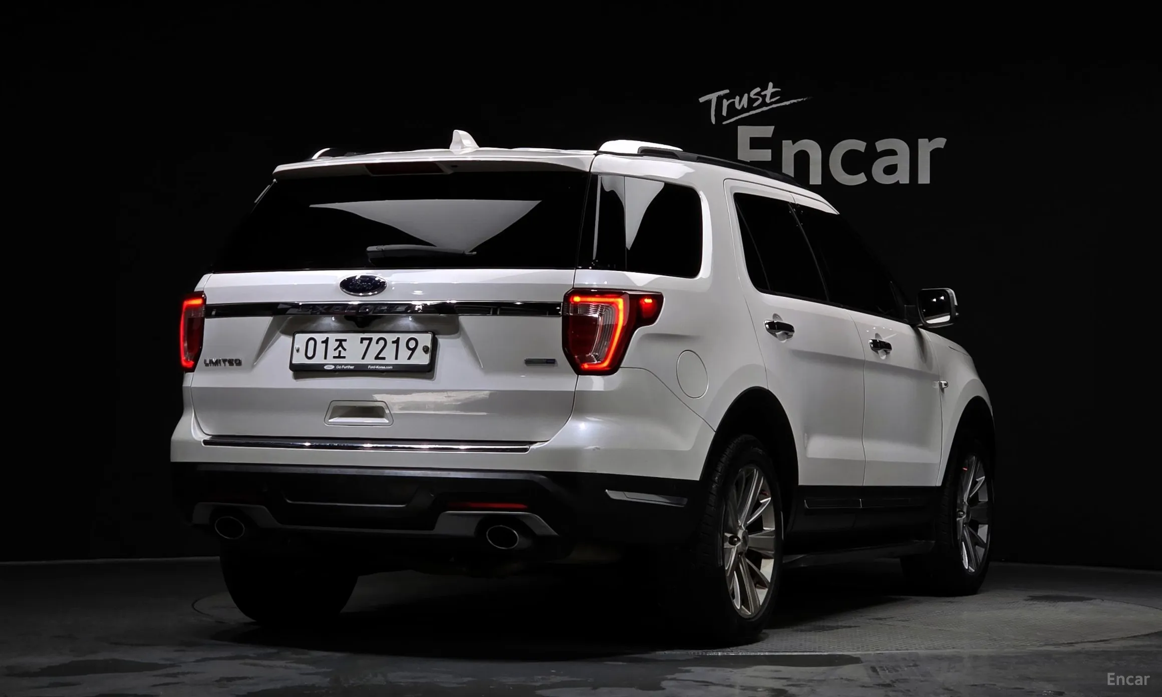 Ford Explorer превью 2