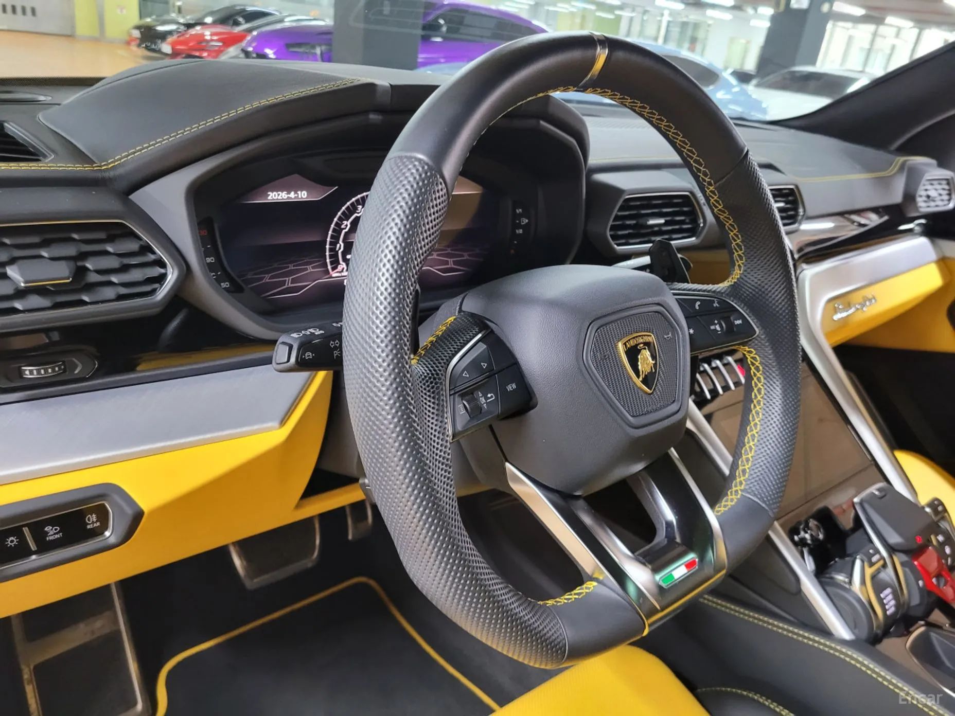 Lamborghini Urus превью 12