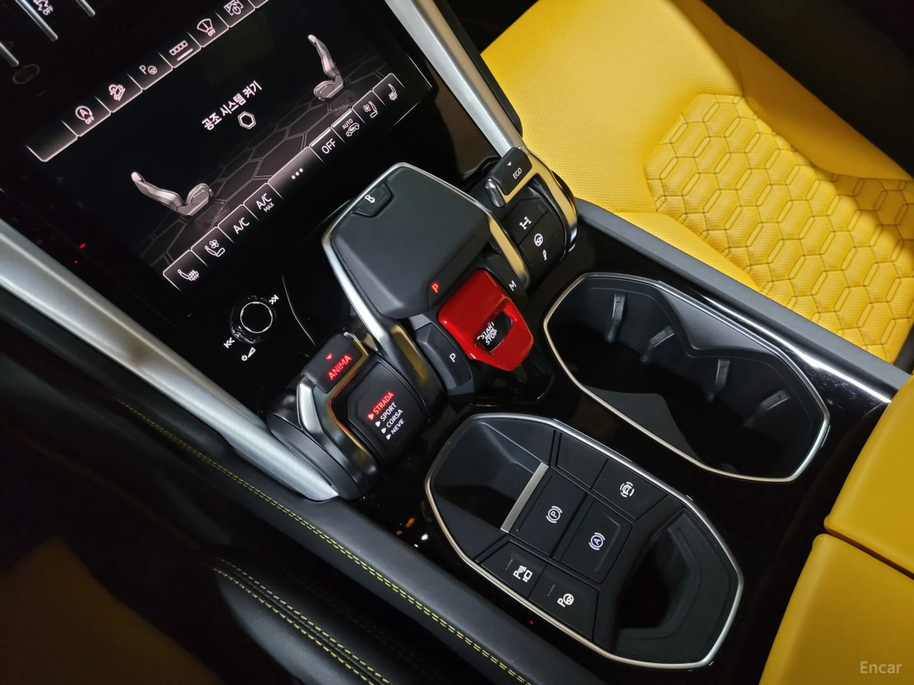 Lamborghini Urus превью 14