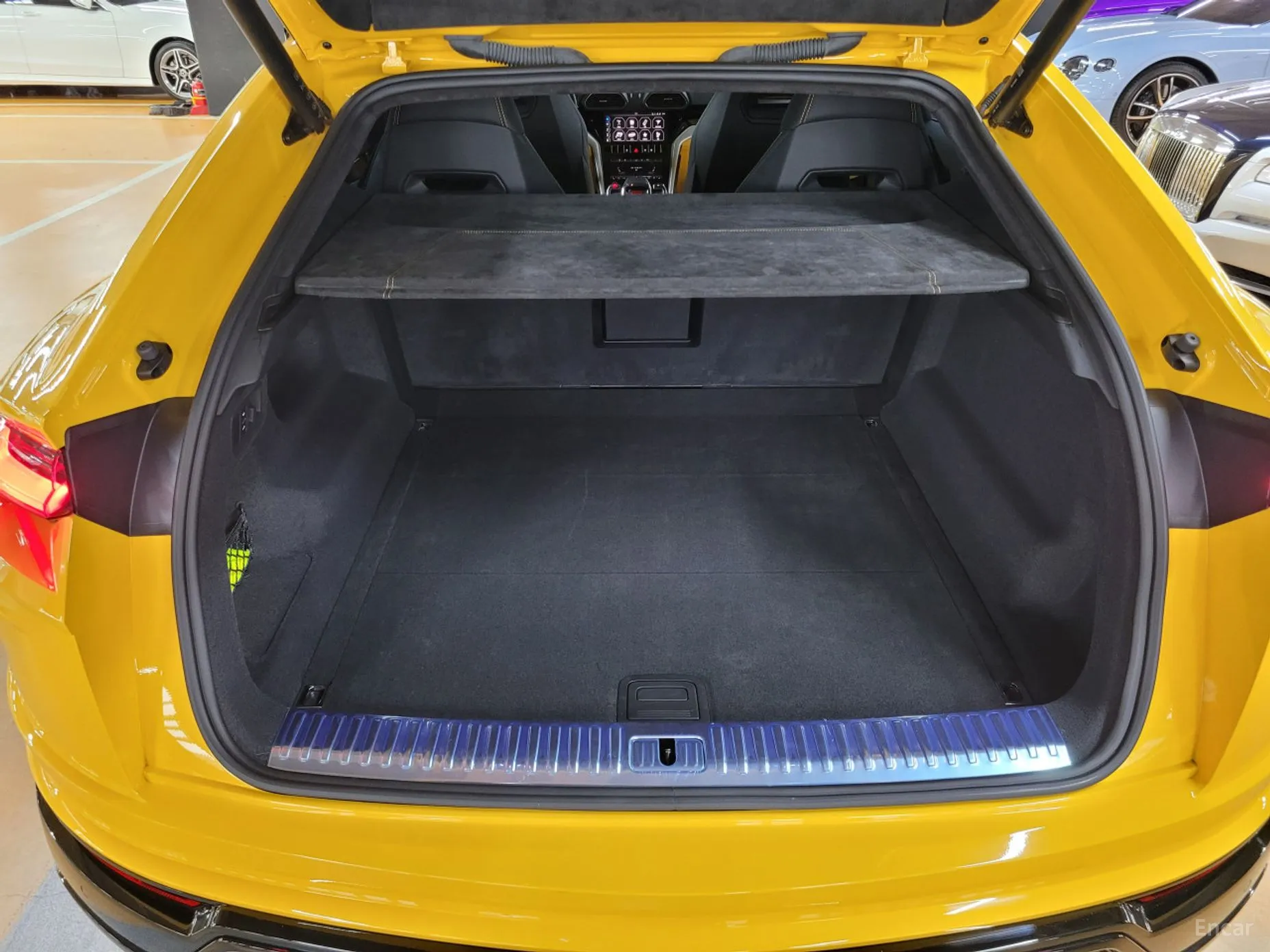 Lamborghini Urus превью 18