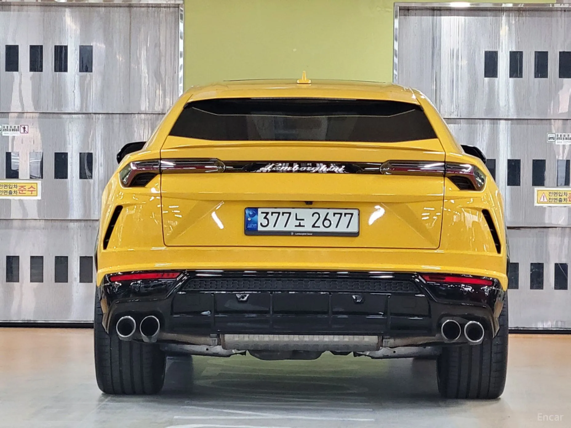 Lamborghini Urus превью 4