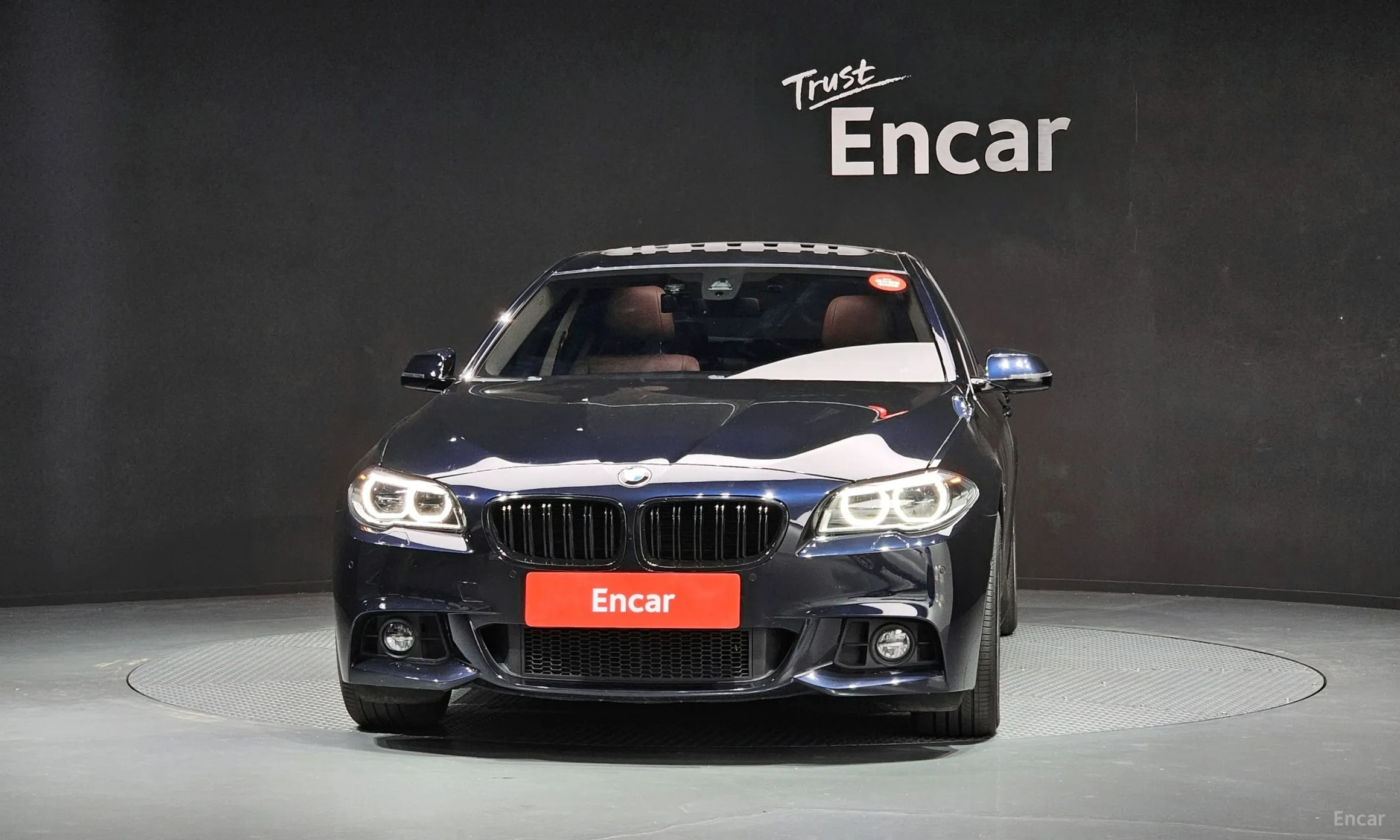 BMW 5 Series (F10) превью 3