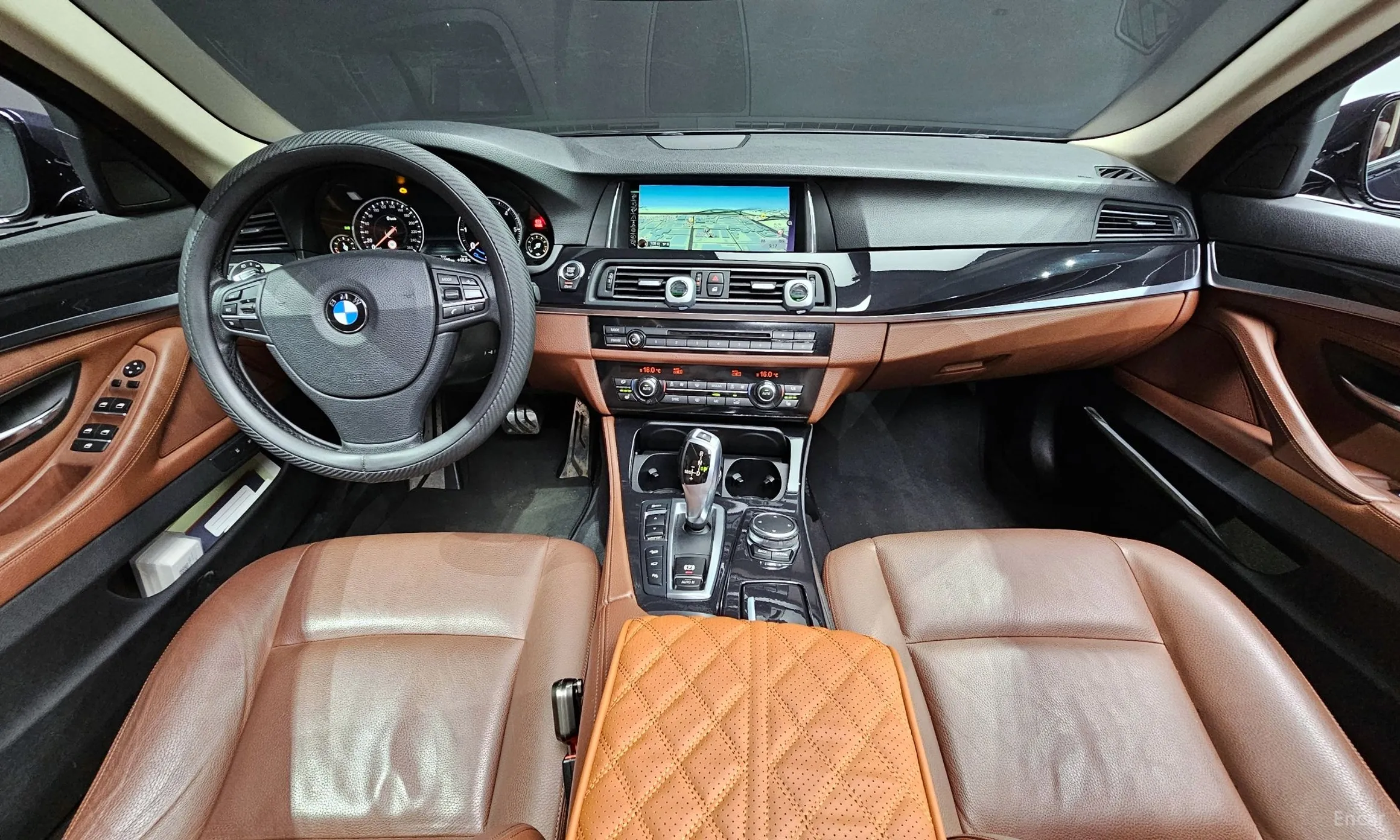 BMW 5 Series (F10) превью 7