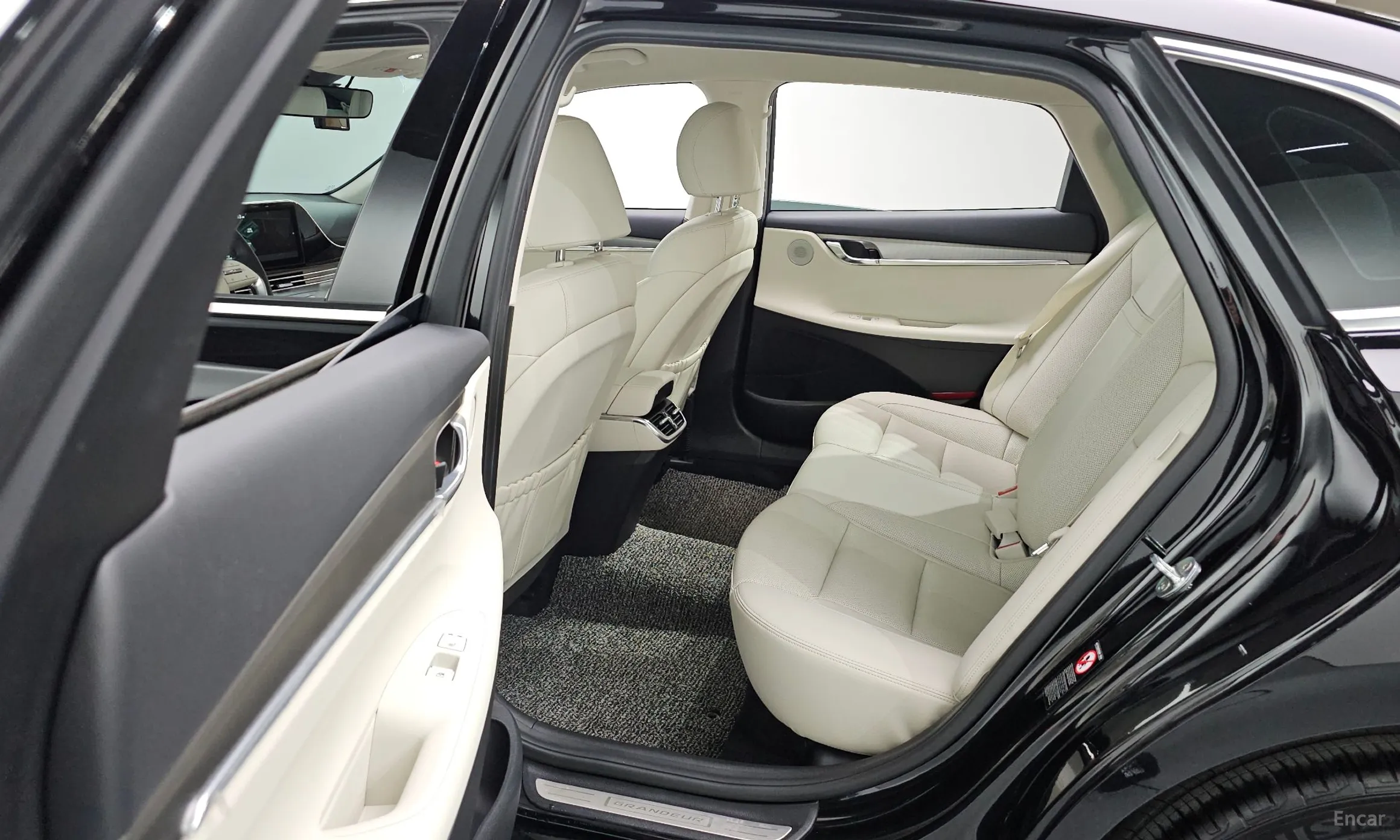Hyundai Grandeur IG превью 19