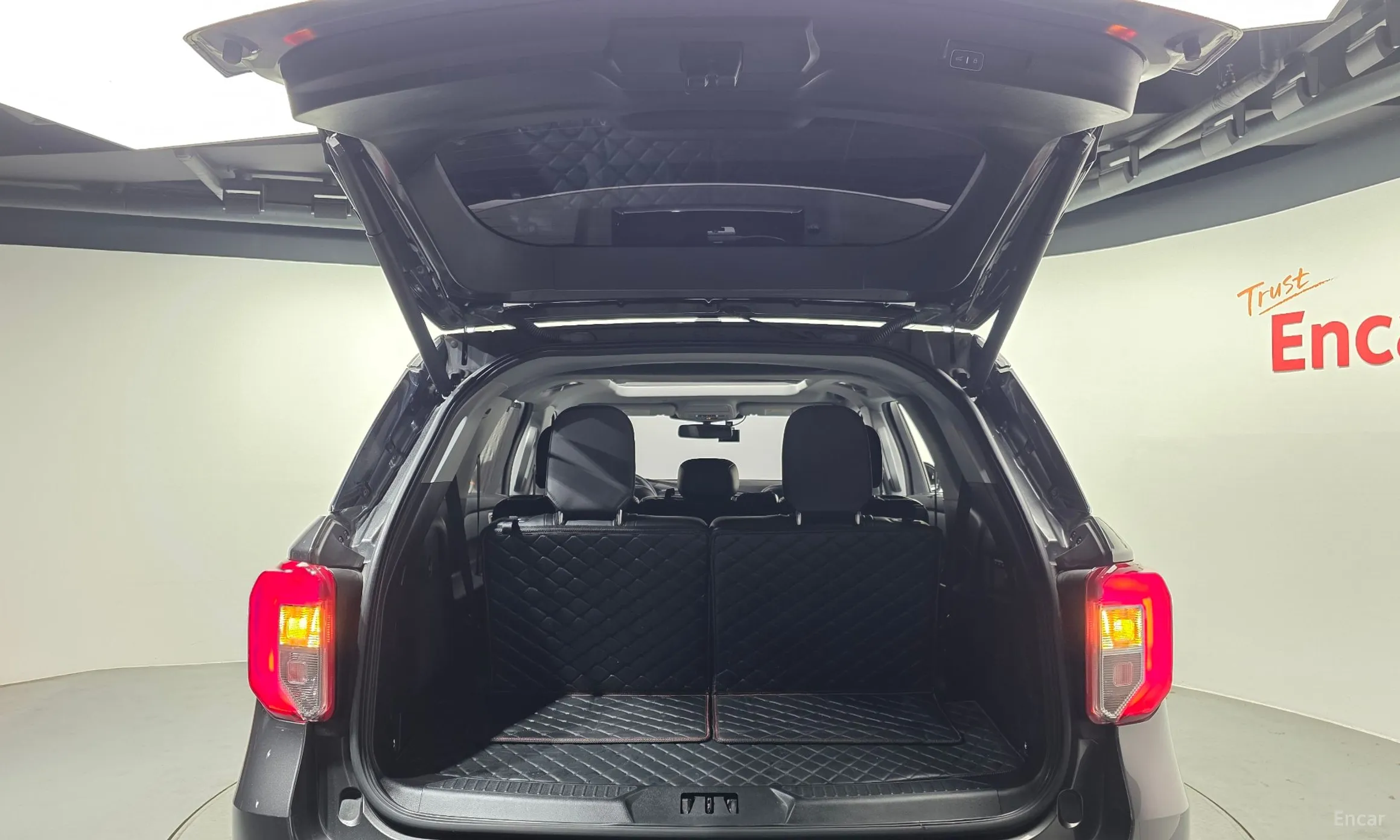 Ford Explorer 6th Generation превью 20