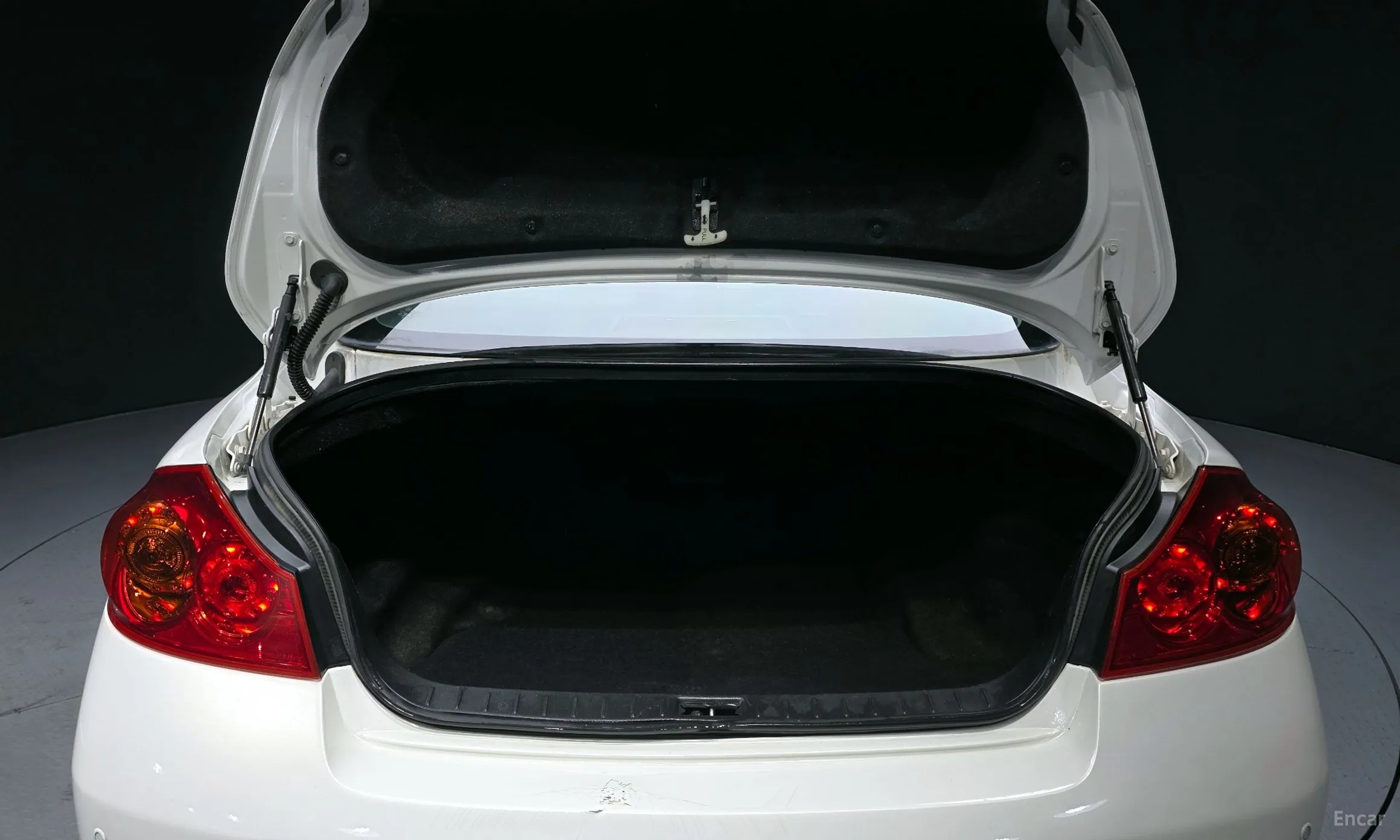 Infiniti G25 превью 19