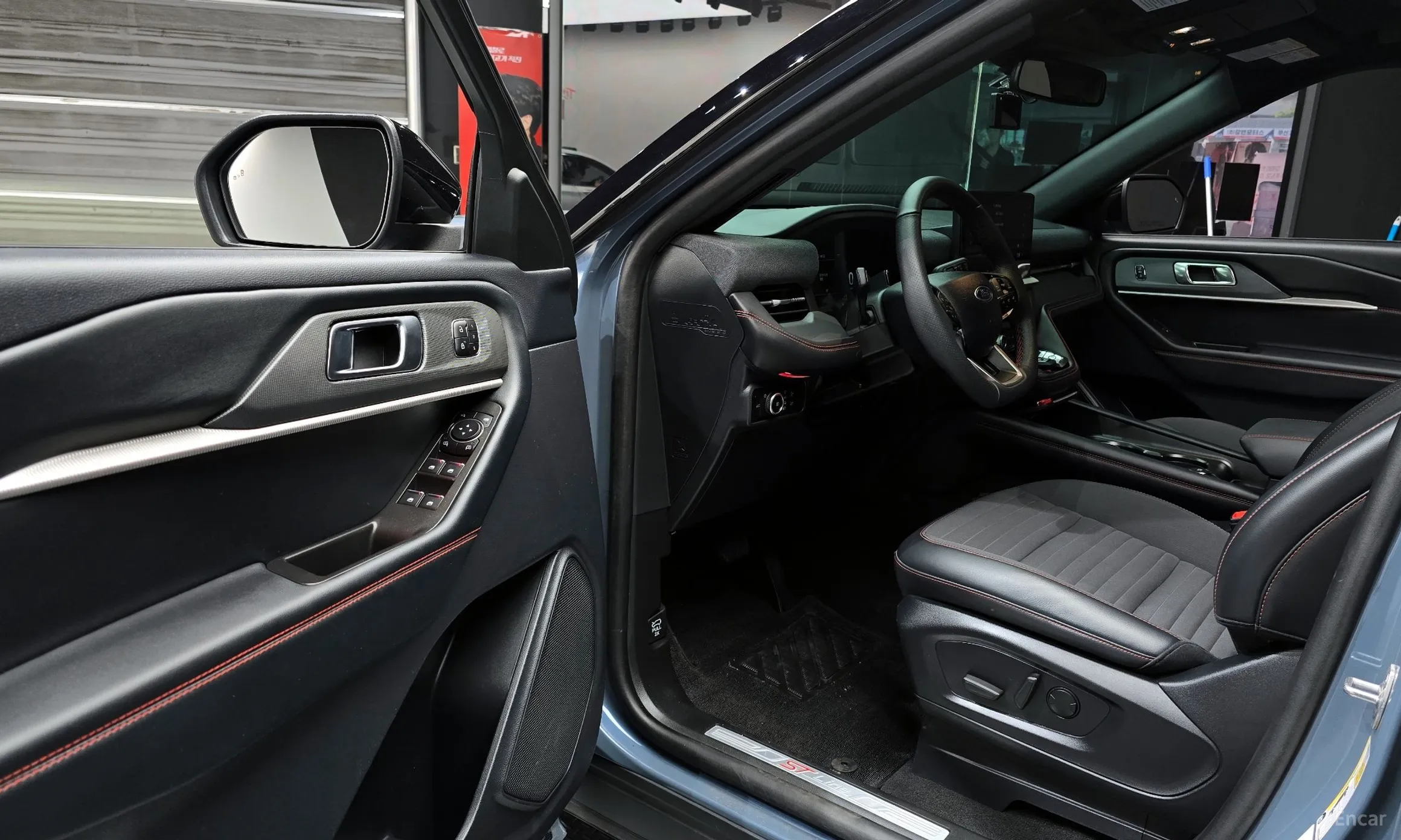 Ford Explorer 6th Generation превью 10