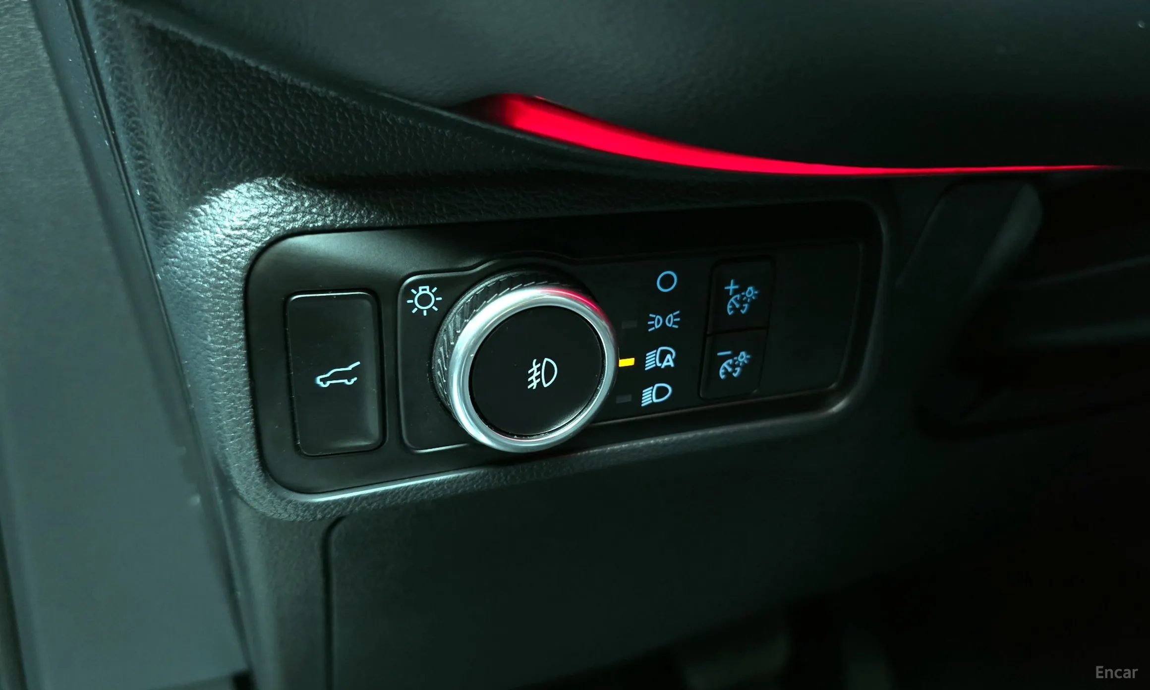 Ford Explorer 6th Generation превью 17