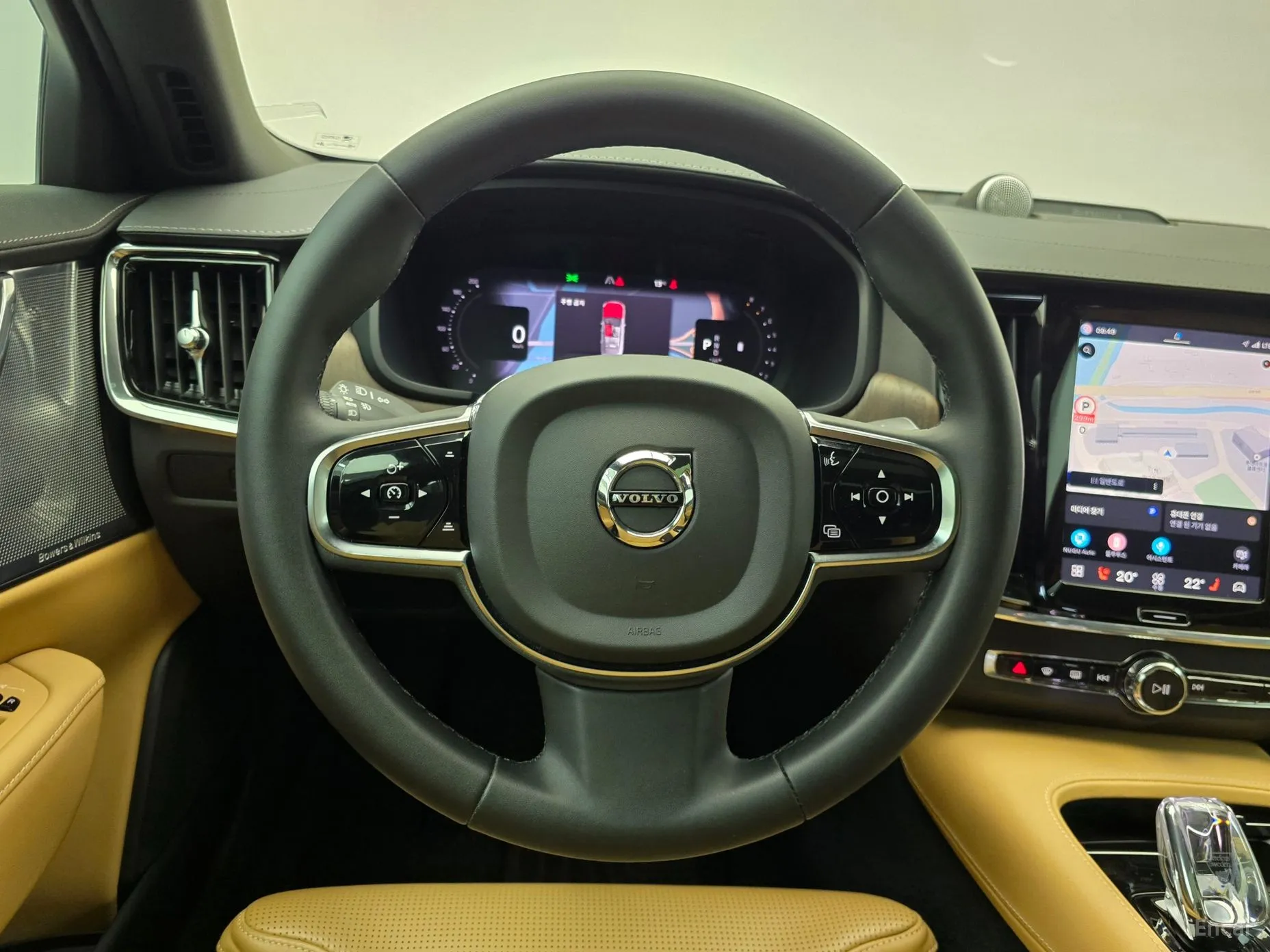 Volvo S90 превью 13