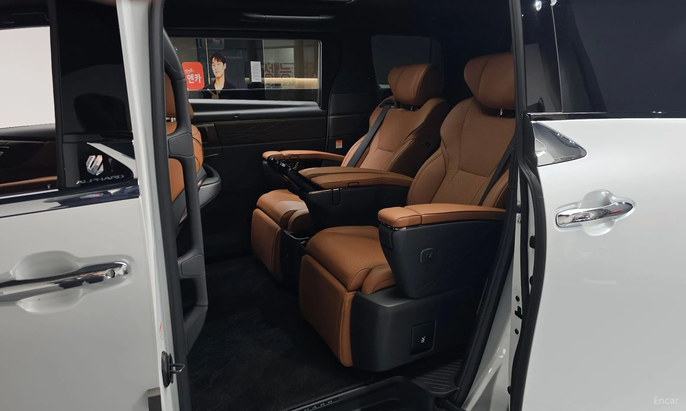 Toyota Alphard 4th Generation превью 11