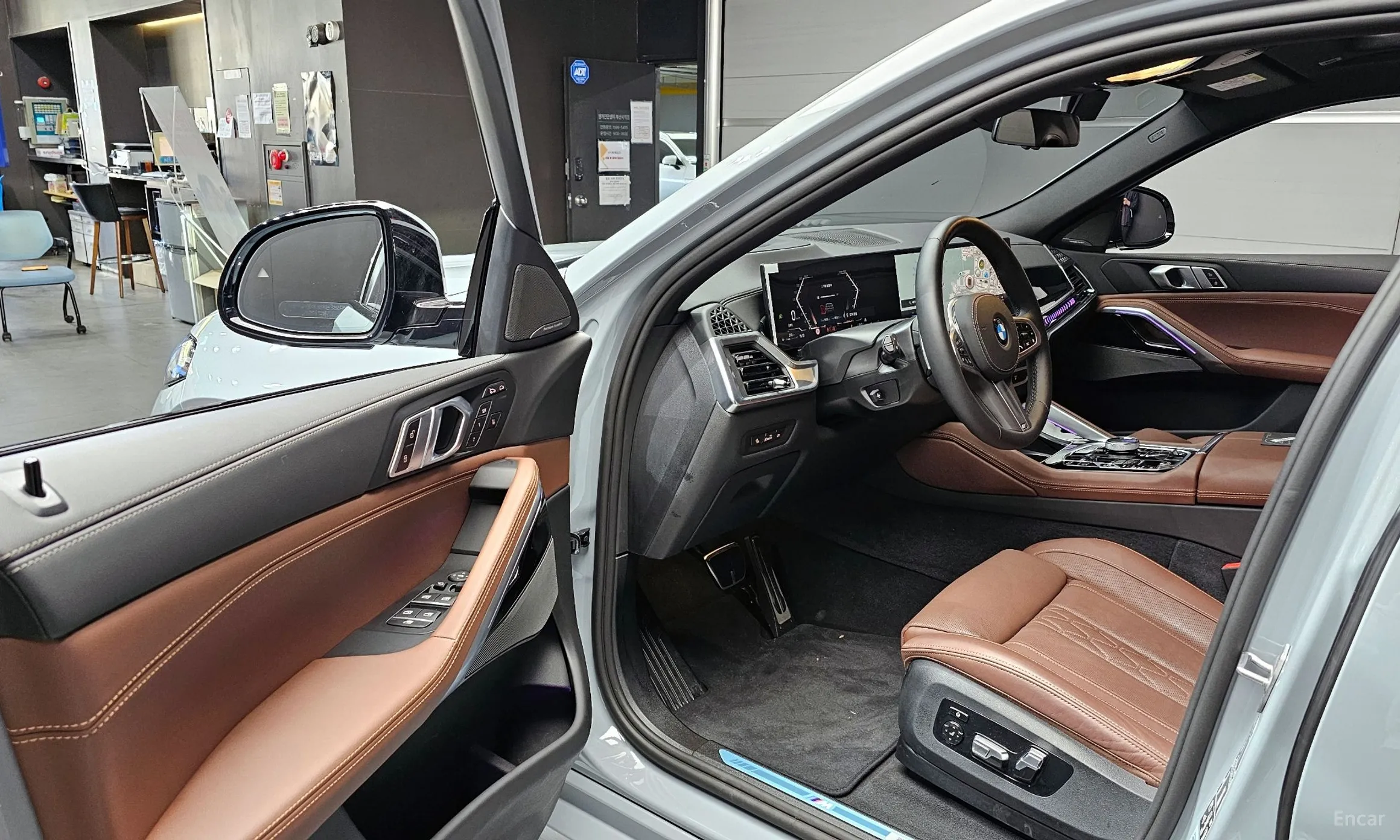 BMW X6 (G06) превью 10
