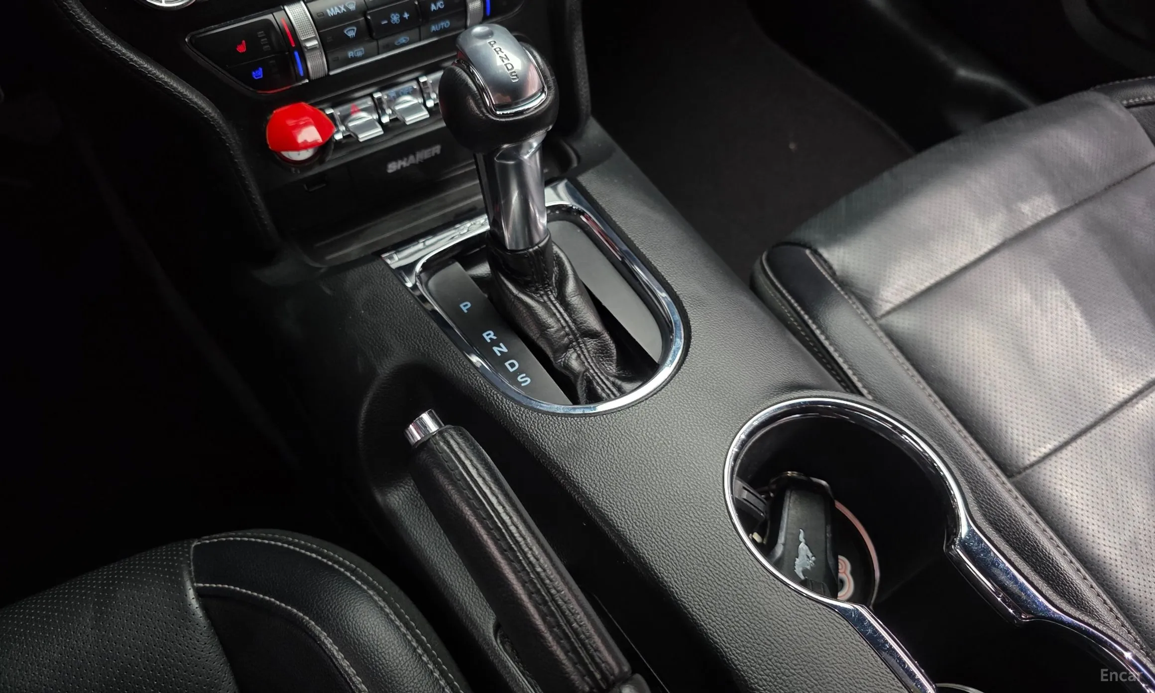 Ford Mustang превью 9