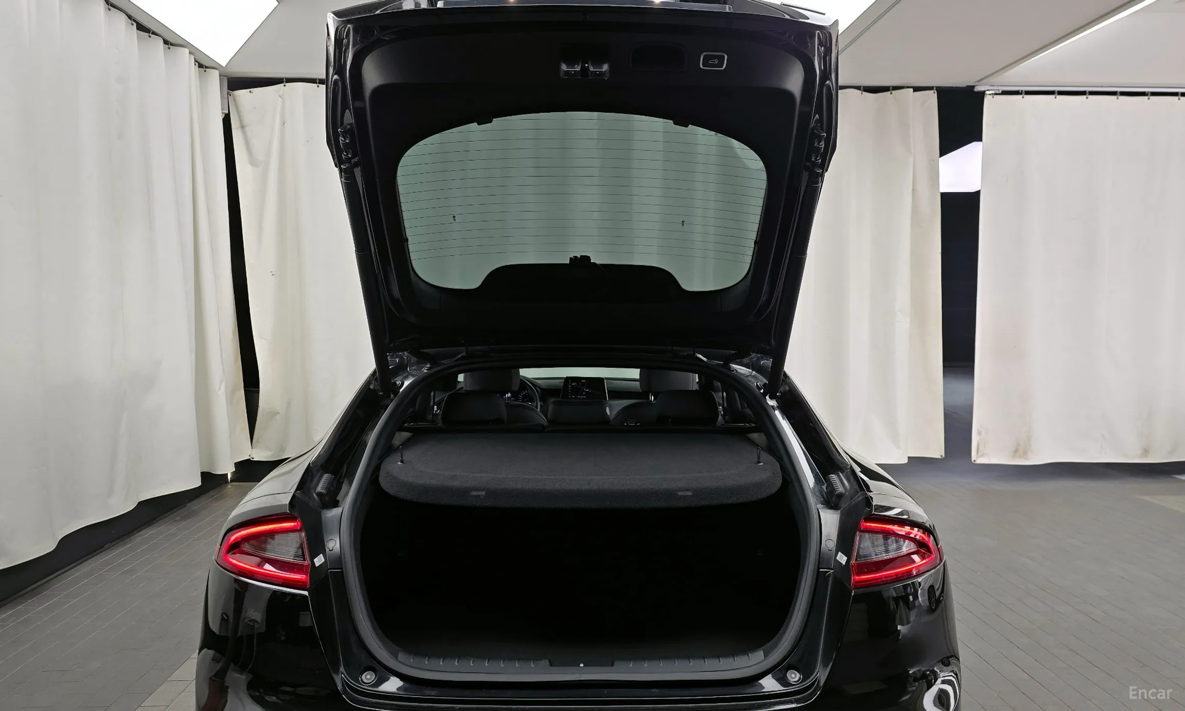 Kia Stinger превью 20